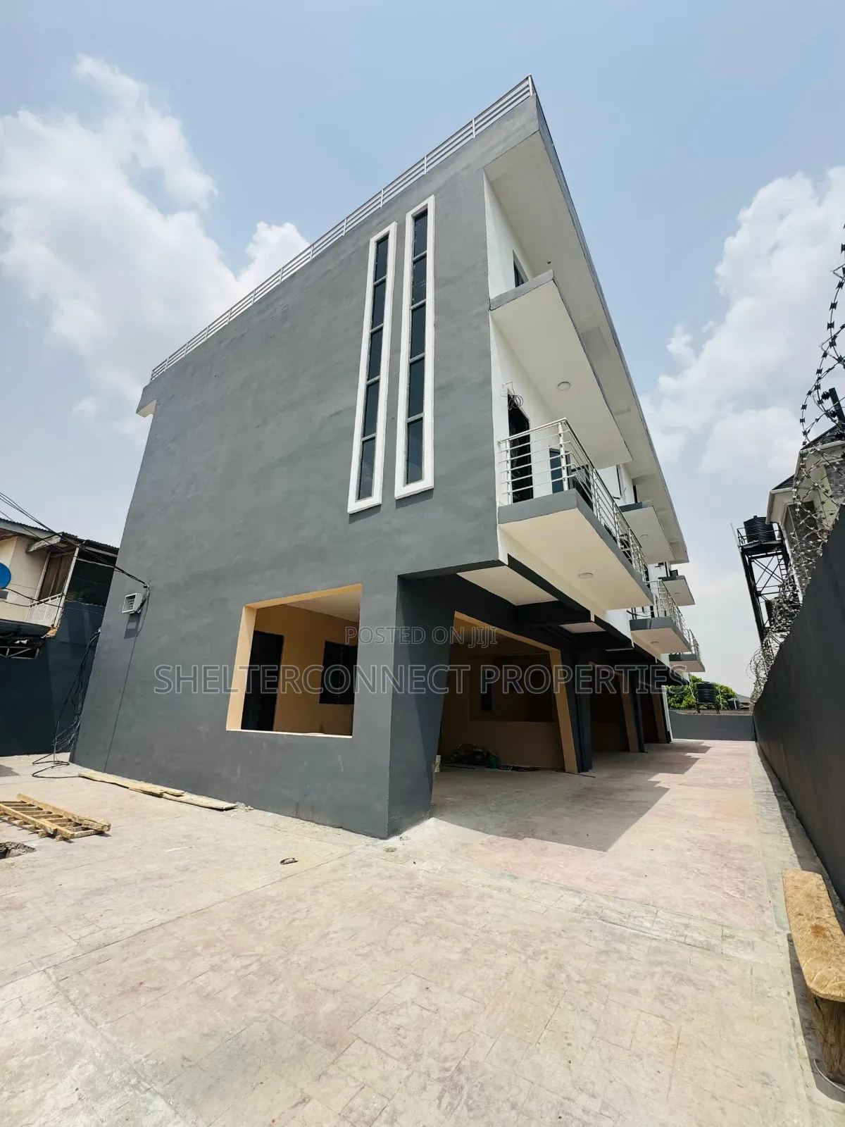 4bdrm Duplex in Anthony Village for sale in Anthony Village