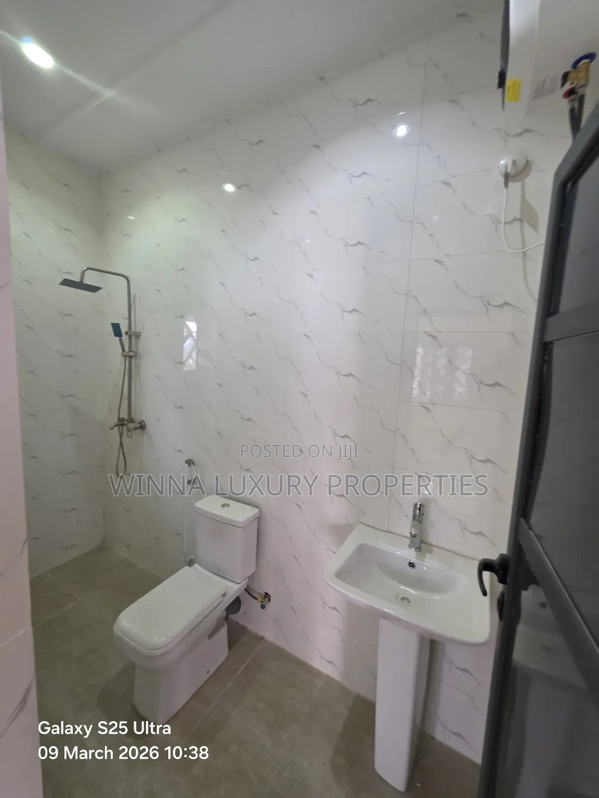 3bdrm Apartment in Sun Rise Estate, Lugbe District for rent in Lugbe District