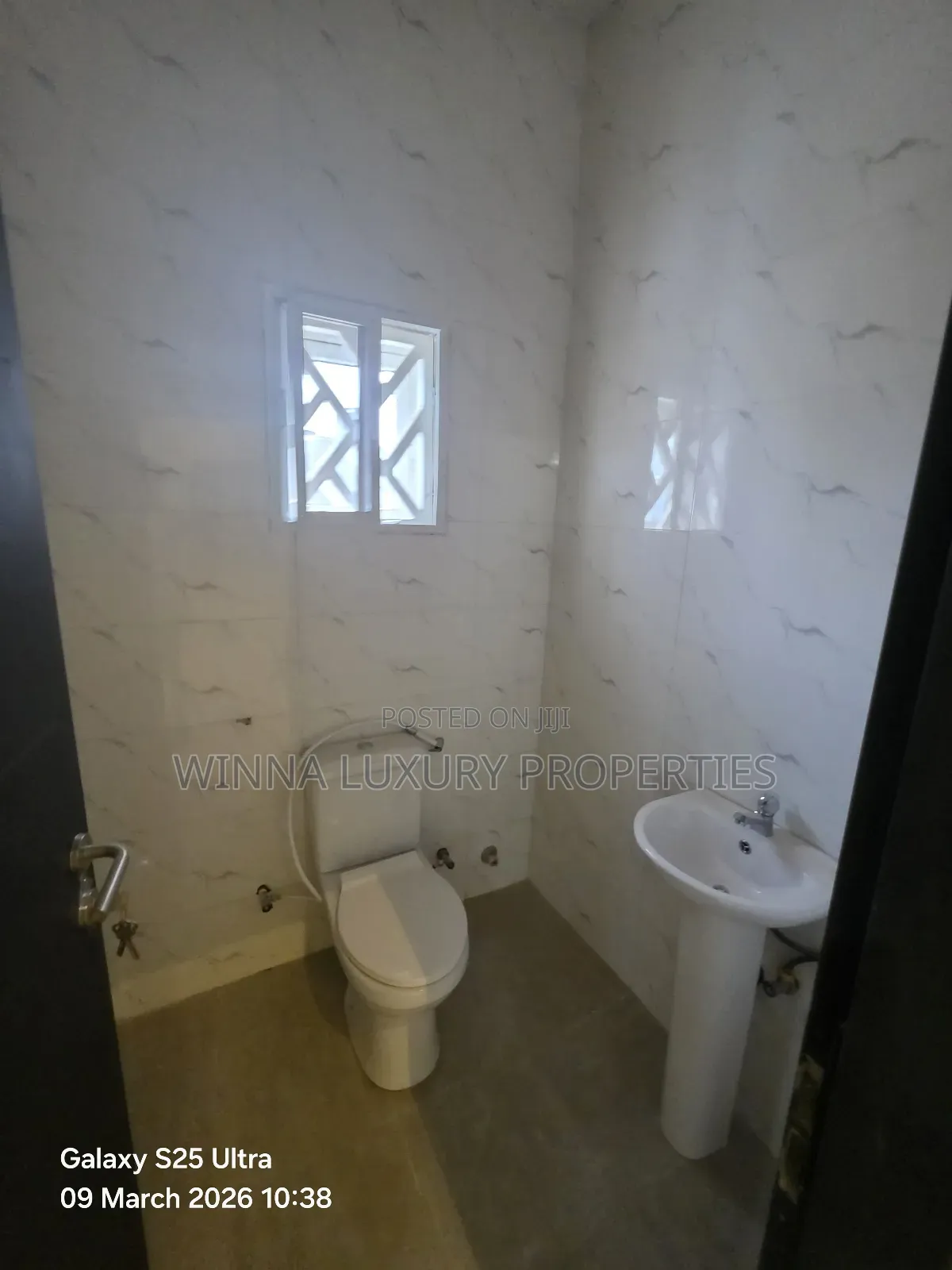 3bdrm Apartment in Sun Rise Estate, Lugbe District for rent in Lugbe District