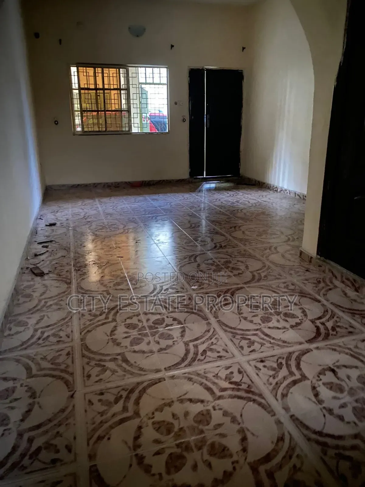 2bdrm Block of Flats in Court Estate, Port-Harcourt for rent in Port-Harcourt