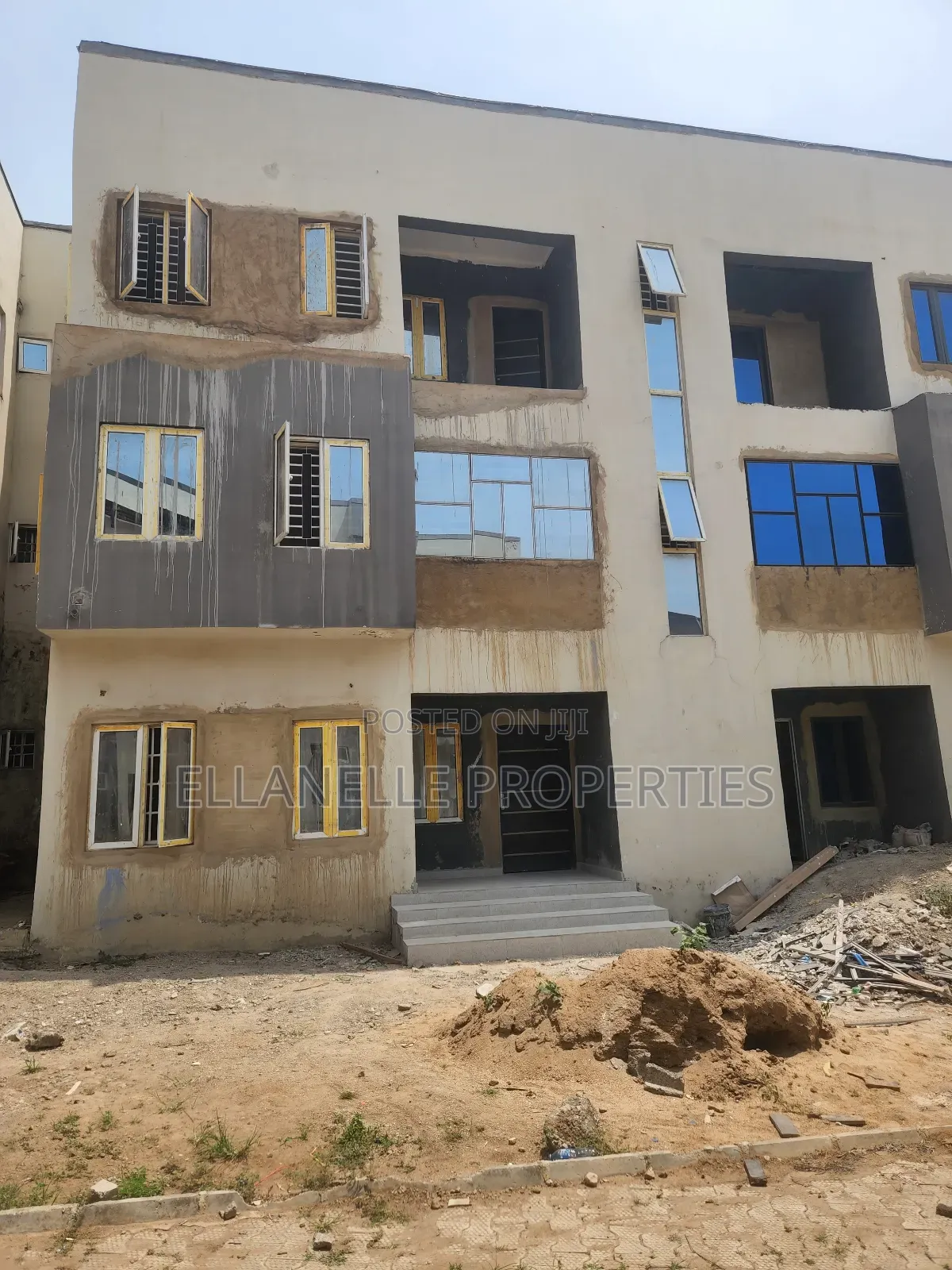 4bdrm Townhouse/Terrace in Jahi for sale in Jahi