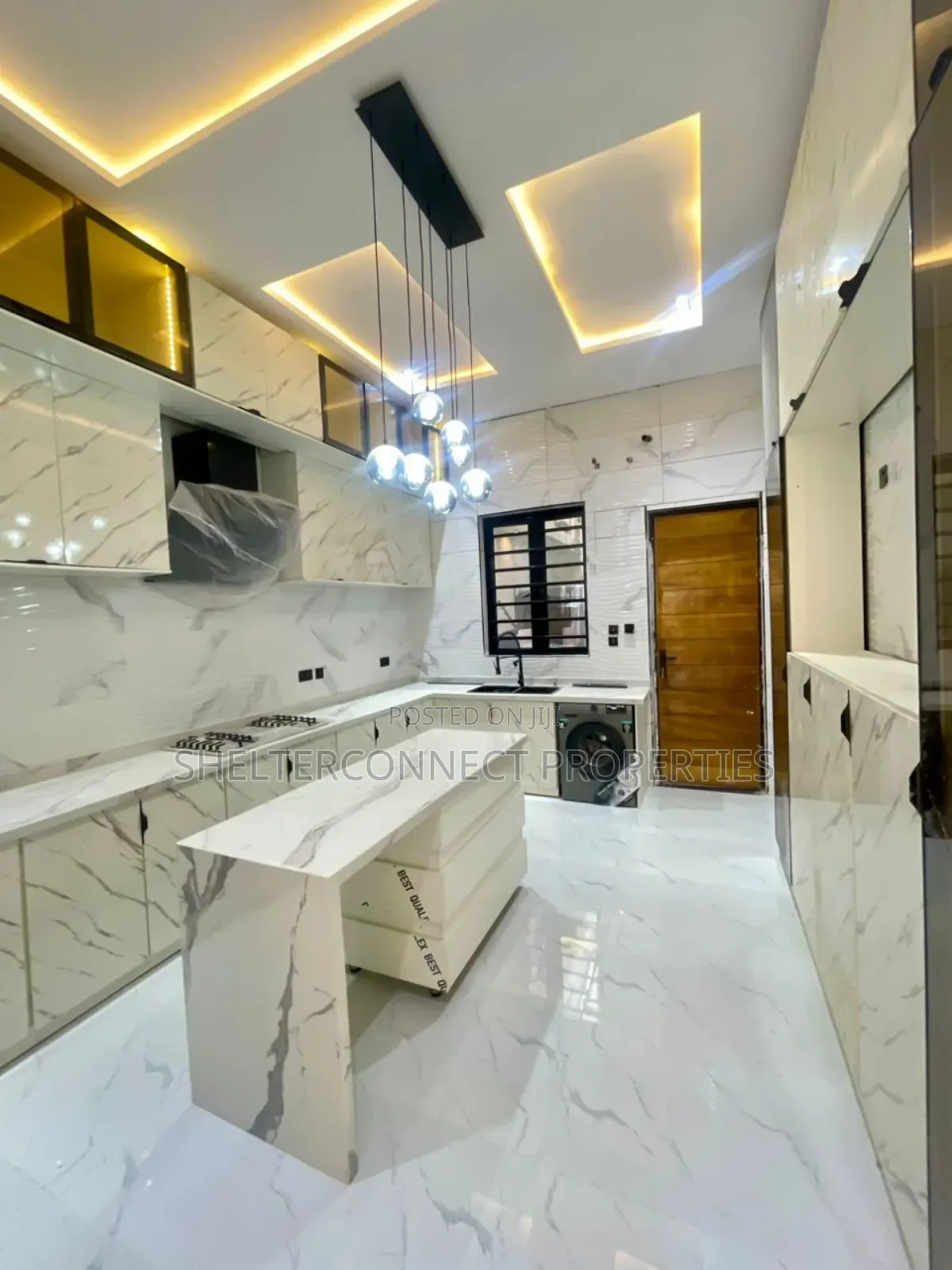 5bdrm Duplex in Lekki Expressway for sale in Lekki Expressway