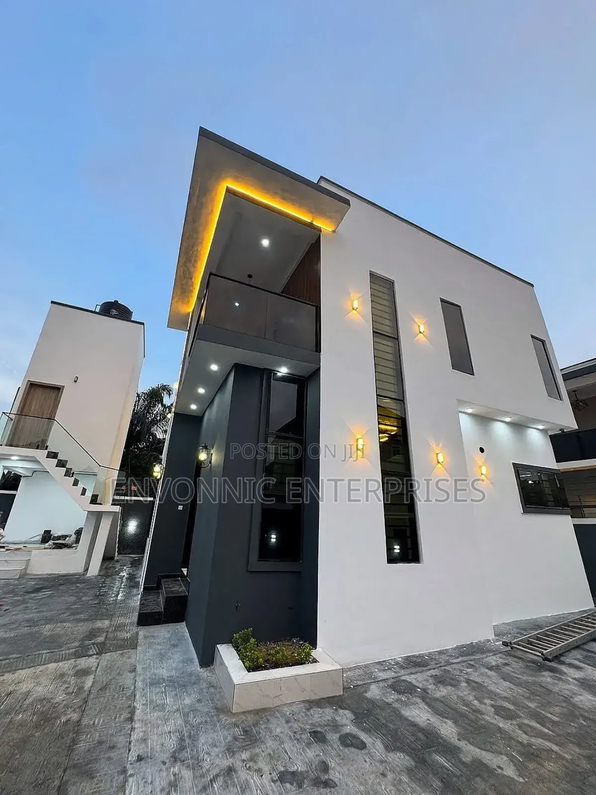 4bdrm Duplex in Shell Cooporative, Obio-Akpor for sale in Obio-Akpor
