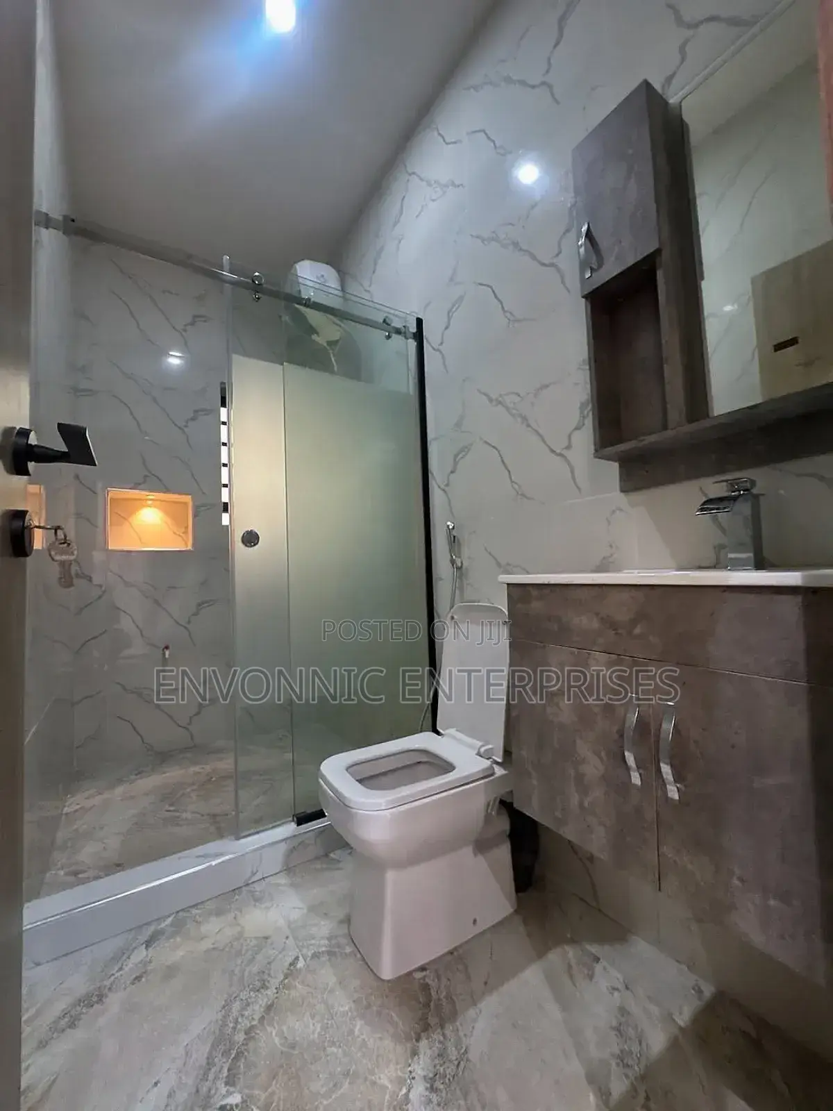4bdrm Duplex in Shell Cooporative, Obio-Akpor for sale in Obio-Akpor