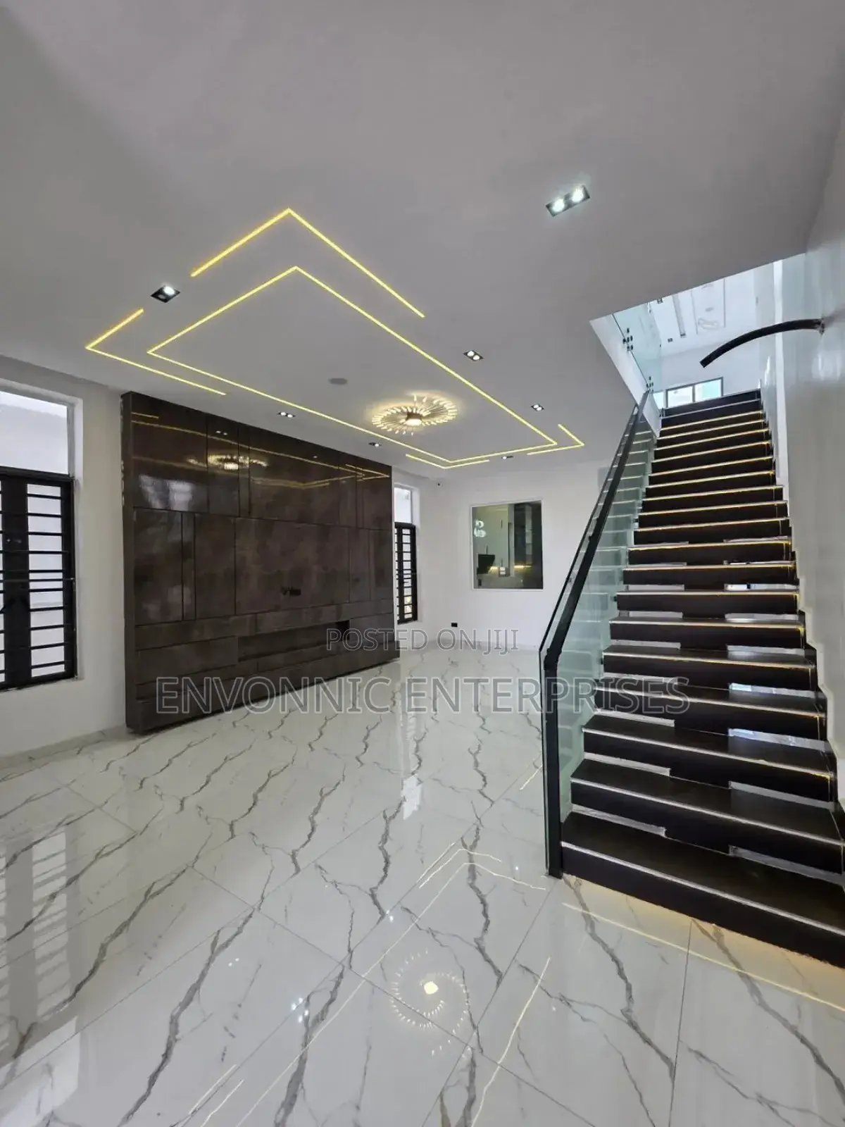 5bdrm Duplex in Lekki for sale in Lekki