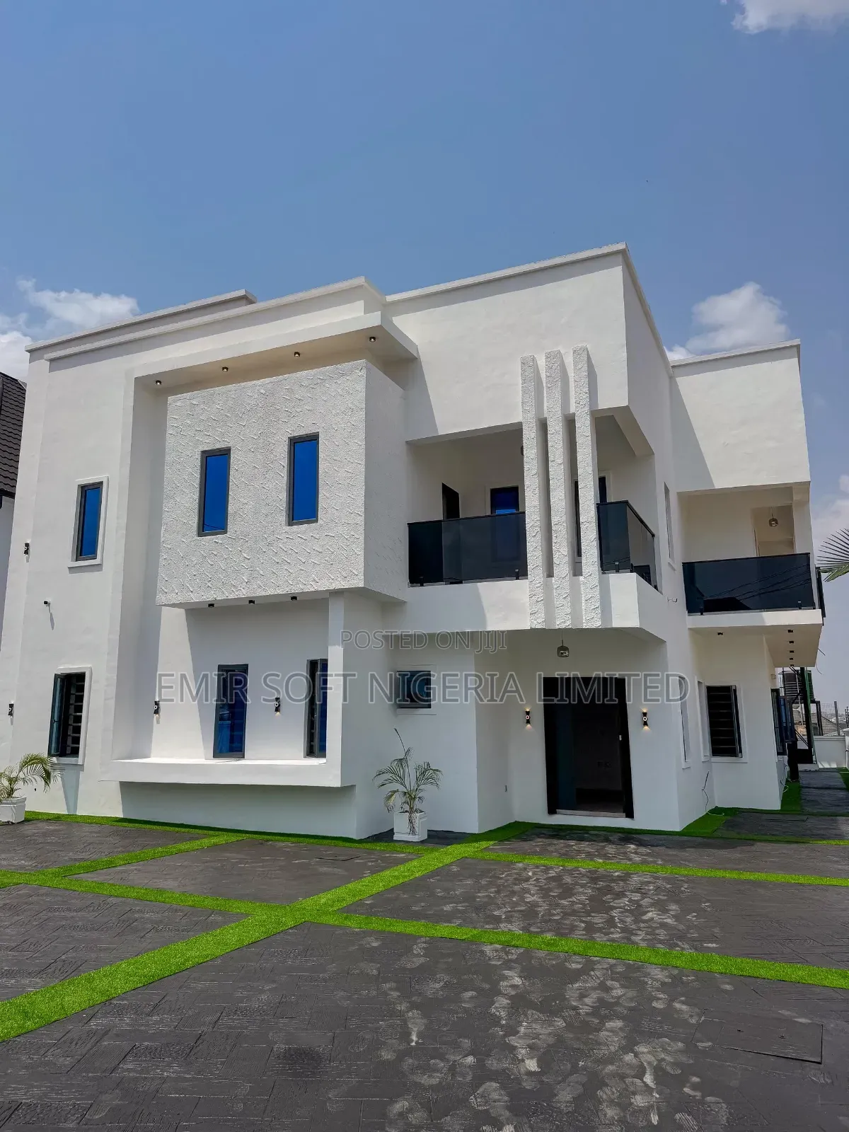 4bdrm Duplex in Oluyole Estate for sale in Oluyole Estate