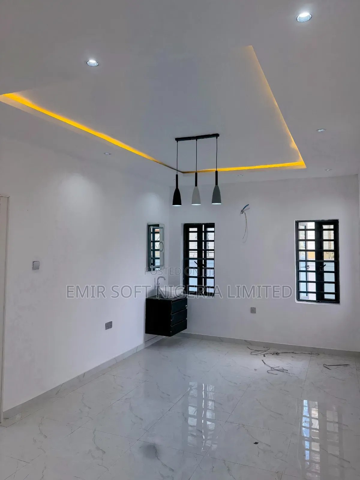 4bdrm Duplex in Oluyole Estate for sale in Oluyole Estate