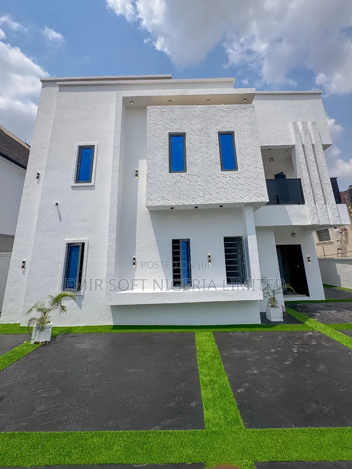 4bdrm Duplex in Oluyole Estate for sale in Oluyole Estate