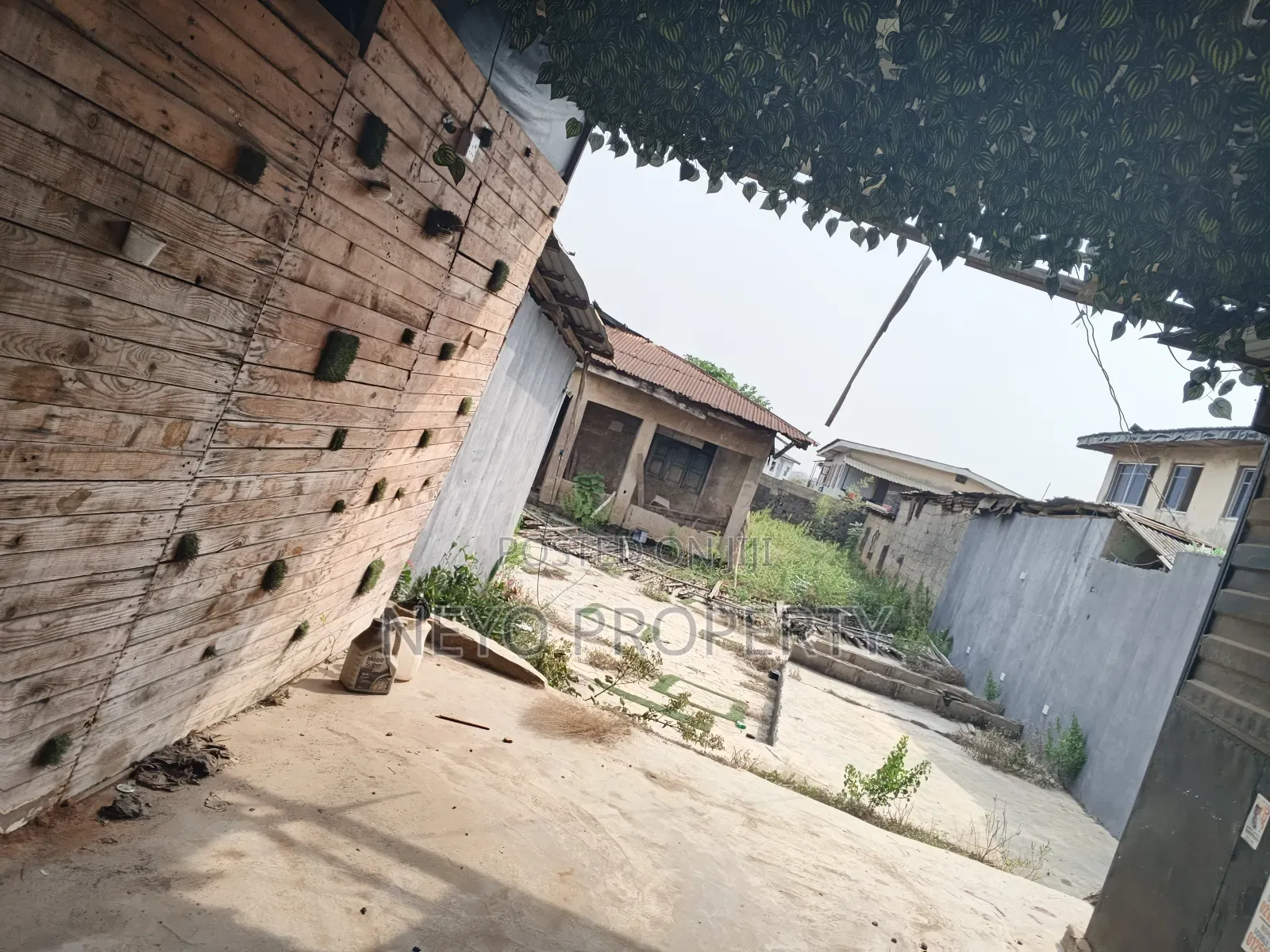 Suvay Plan Eturere in Igbogbo