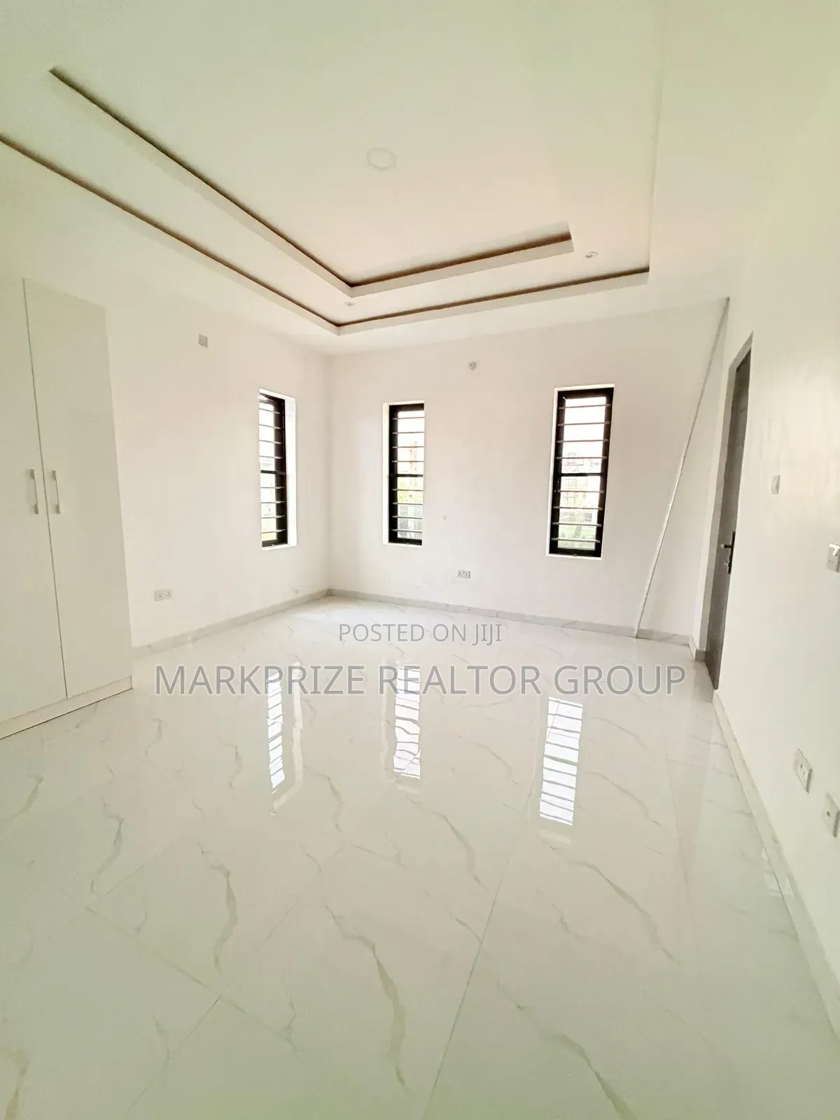 6bdrm Duplex in Opic Isheri for sale in Isheri North