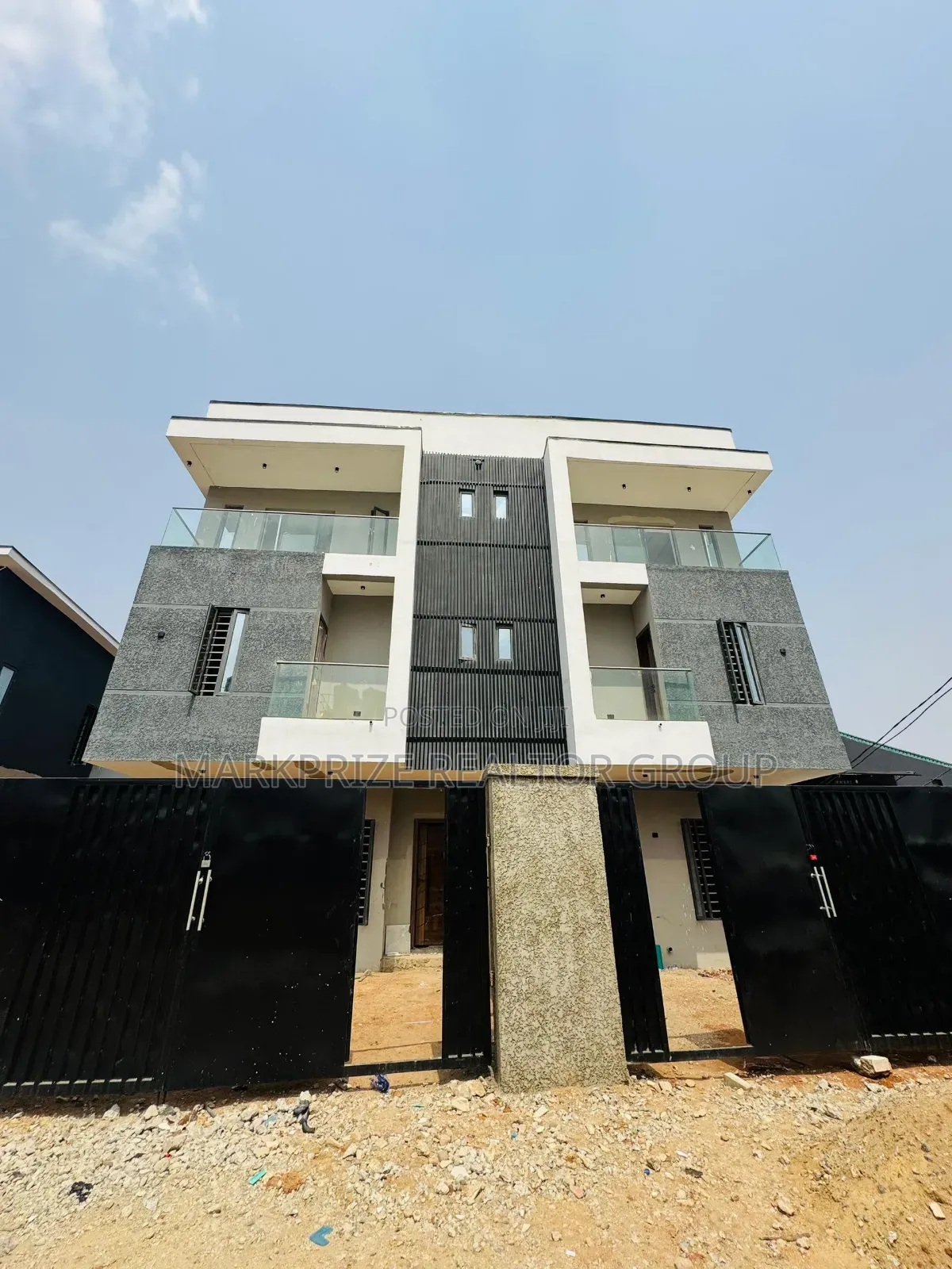 4bdrm Farm House in Ogudu Gra Lagos for sale in Ogudu GRA