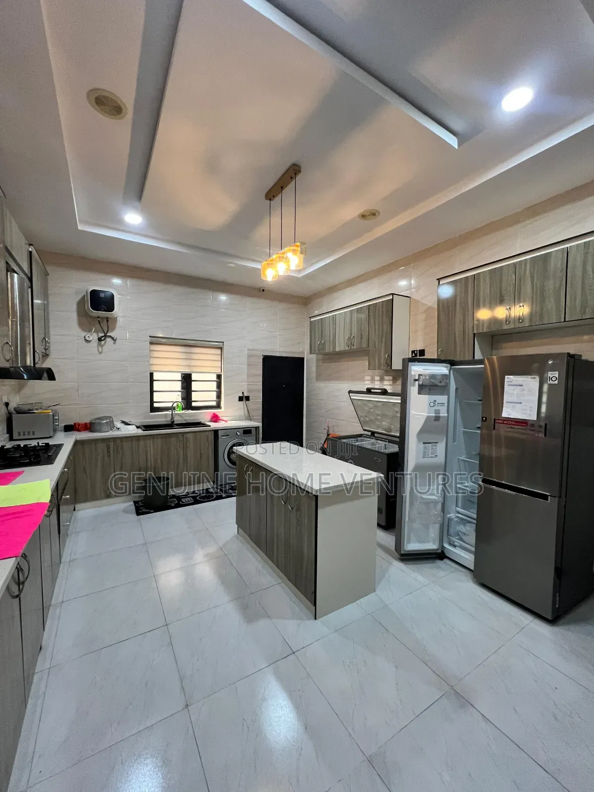 Furnished 5bdrm Duplex in Chevron for rent in Chevron