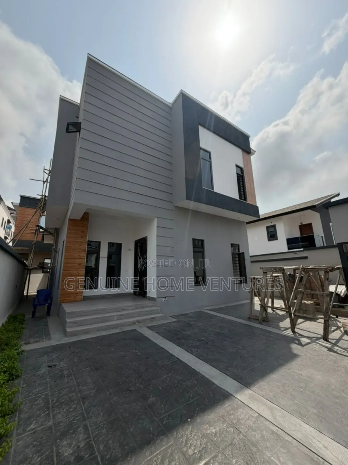 4bdrm Duplex in Chevron Lekki for sale in Chevron