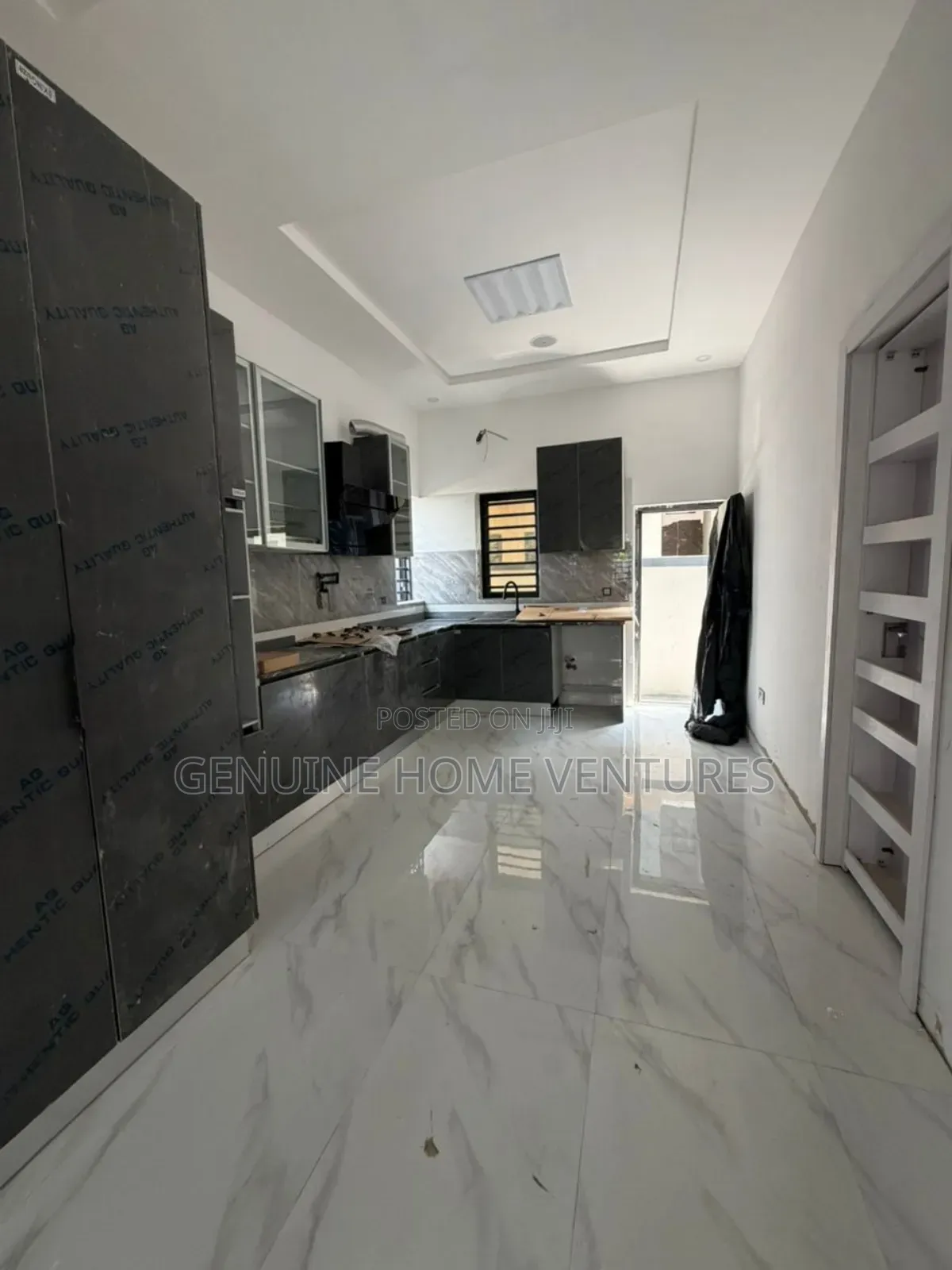 4bdrm Duplex in Chevron Lekki for sale in Chevron