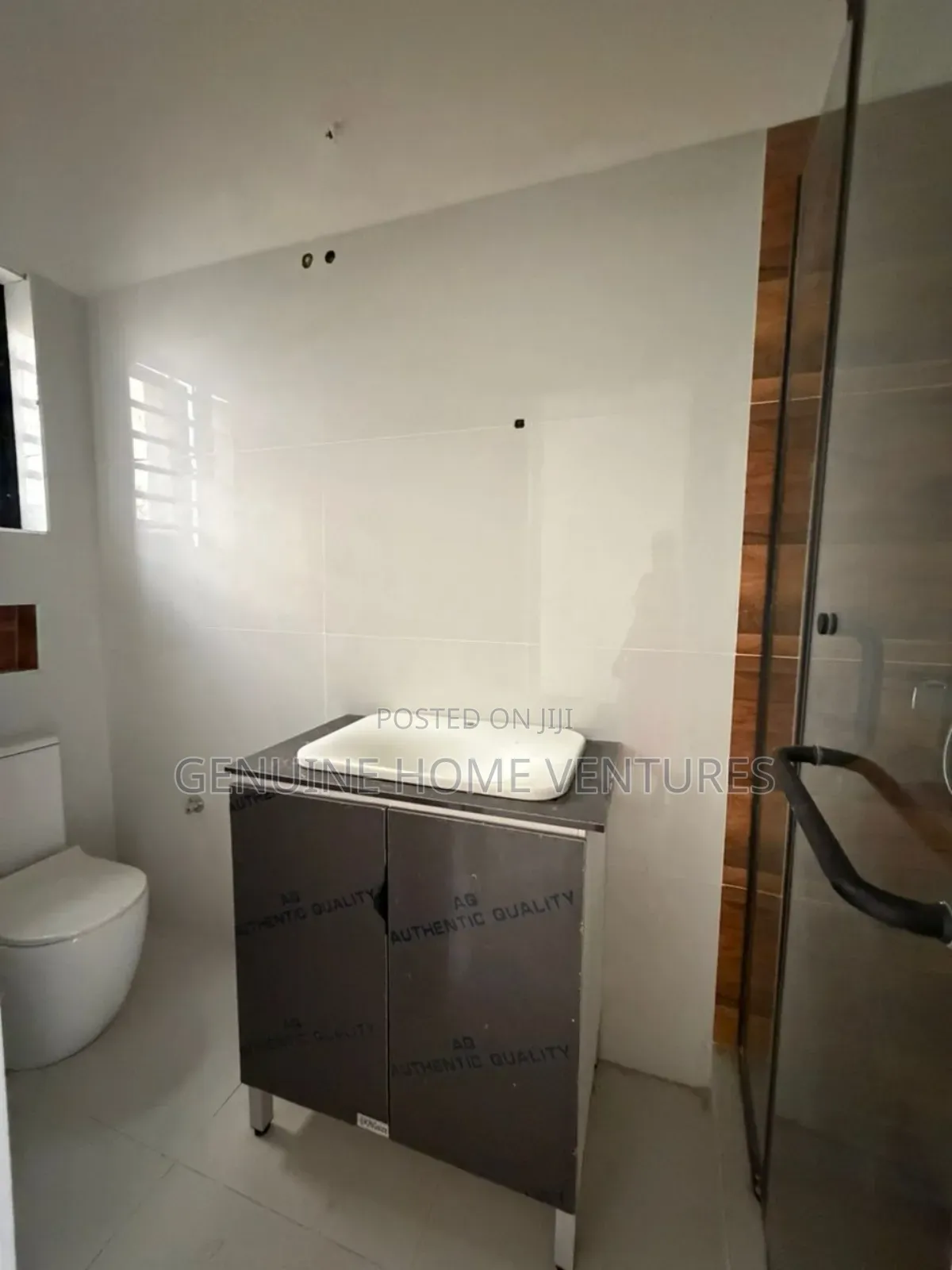 4bdrm Duplex in Chevron Lekki for sale in Chevron