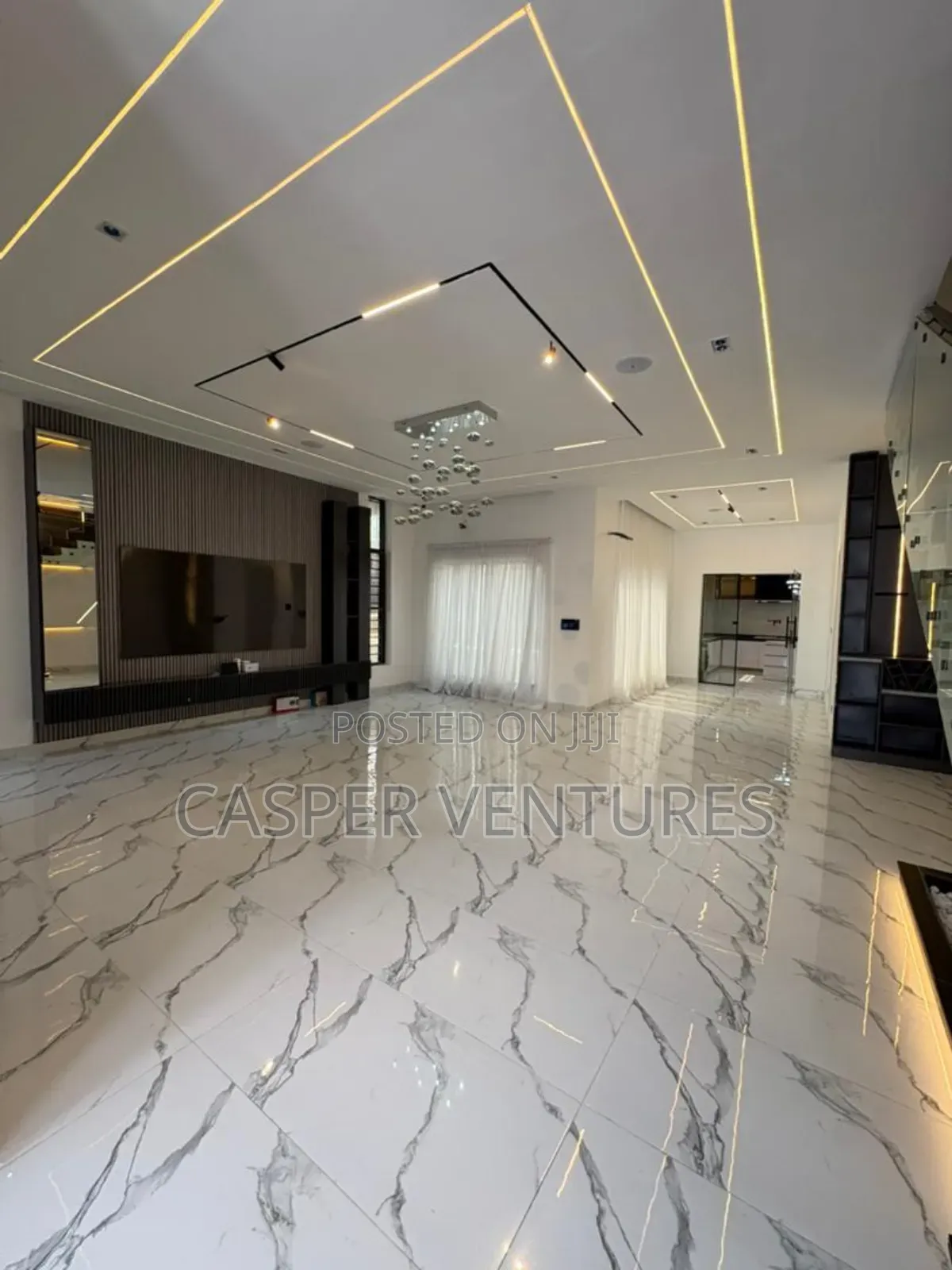 5bdrm Duplex in Chevron Drive for sale in Chevron