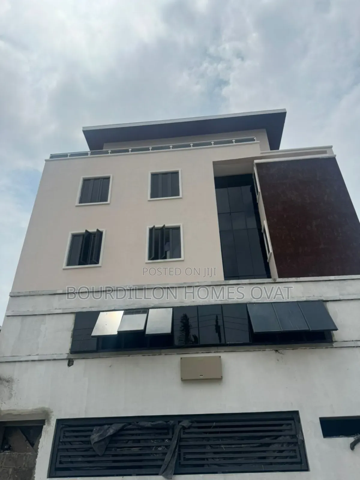 3bdrm Apartment in Ikate Lekki Lagos for rent in Ikate