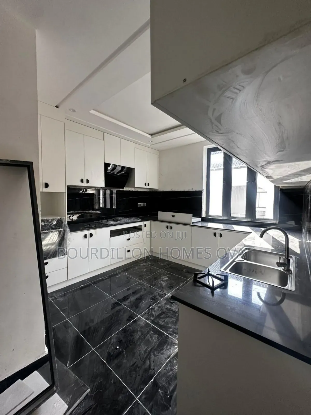 3bdrm Apartment in Ikate Lekki Lagos for rent in Ikate