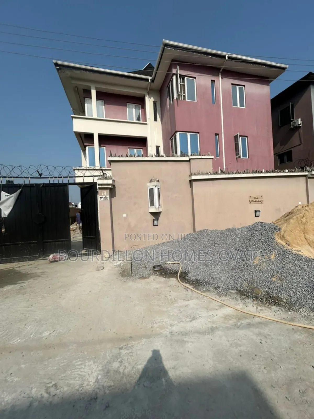 3bdrm Apartment in Ikate Lekki Lagos for rent in Ikate