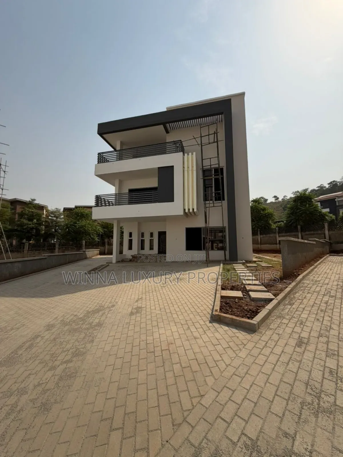 5bdrm Duplex in Kado for sale in Kado