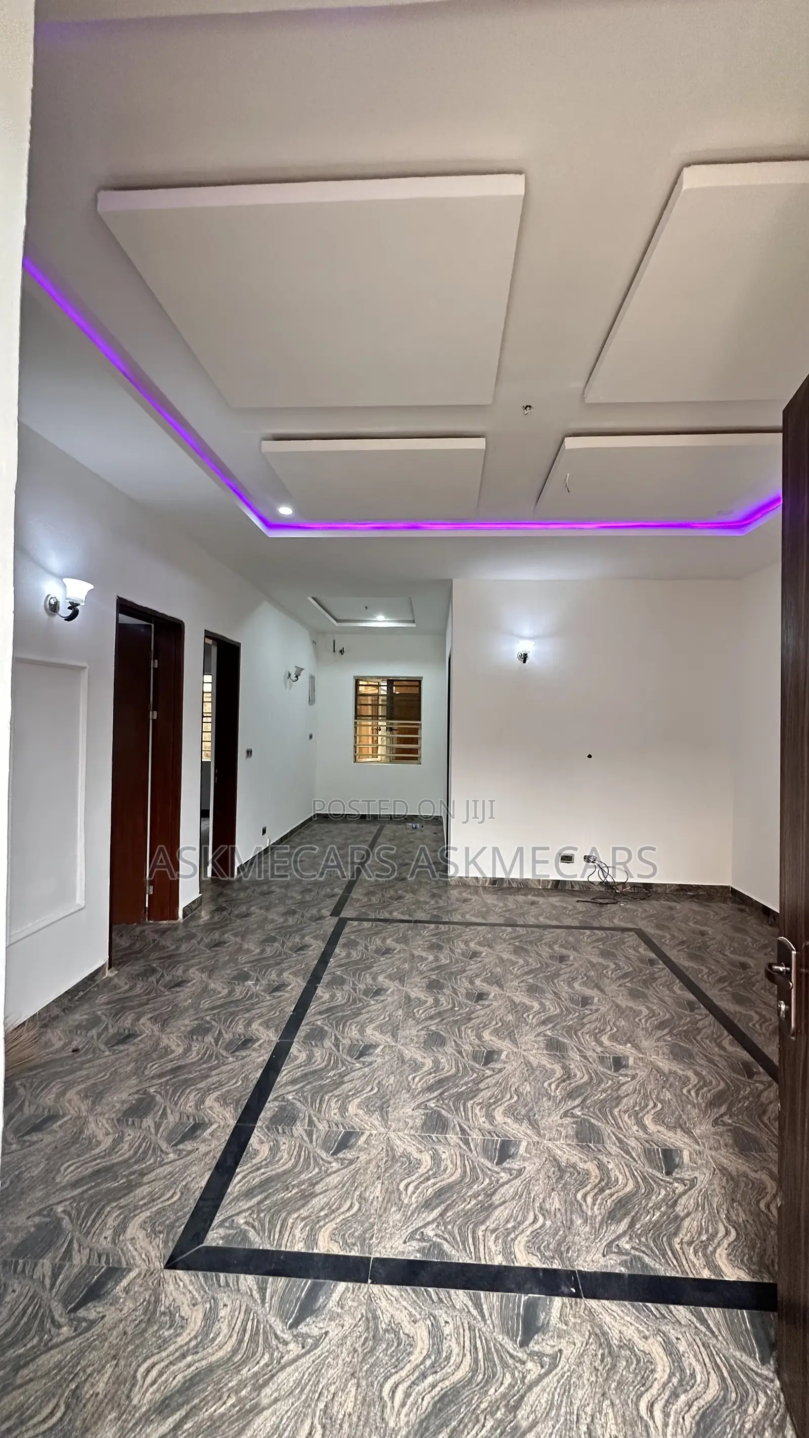 2bdrm Room & Parlour in Chevron for rent in Chevron