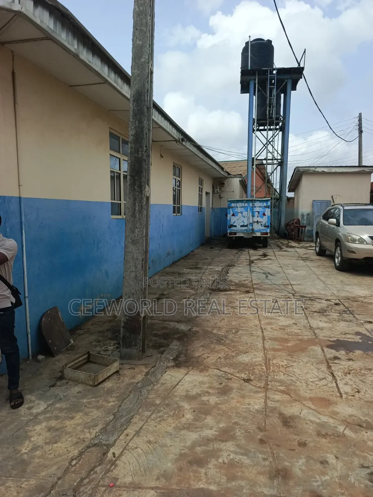 Mini Warehouse With Office at Orita Challenge Ibadan in CHallenge / Ibadan