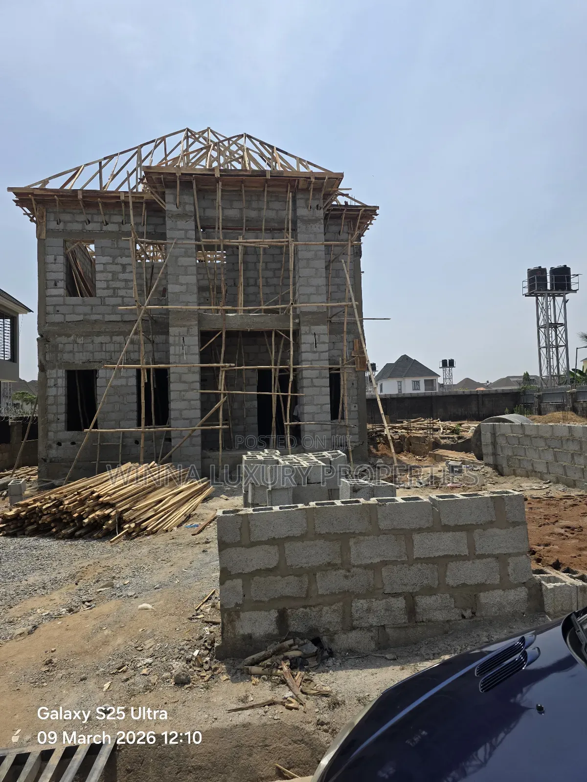 4bdrm Duplex in Gold City, Lugbe District for sale in Lugbe District