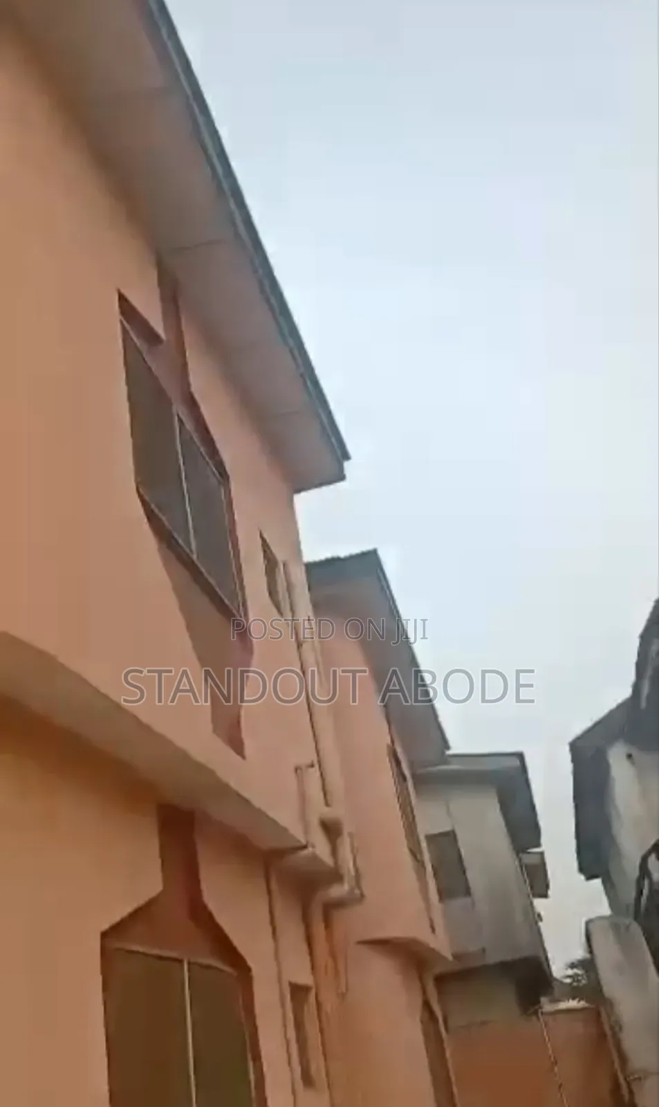 3bdrm Block of Flats in In Mini Estate for sale in Egbeda
