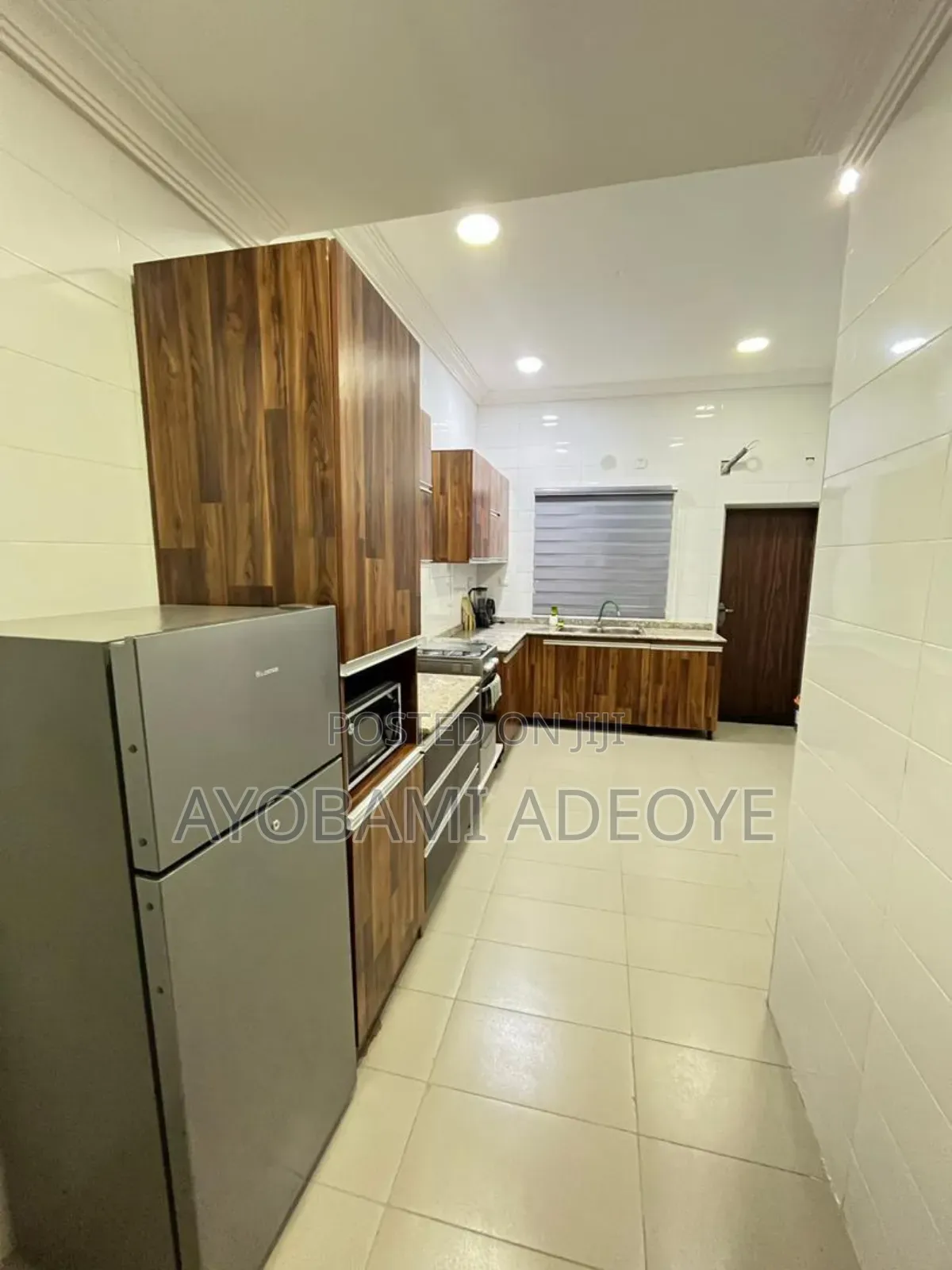 Furnished 3bdrm Block of Flats in Oniru, Lekki Phase 1 for rent in Lekki Phase 1