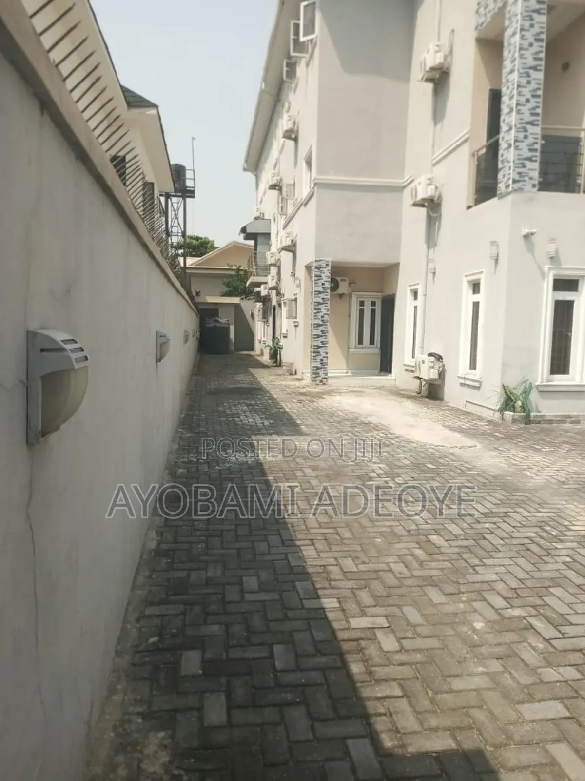2bdrm Block of Flats in Admiralty, Lekki Phase 1 for rent in Lekki Phase 1