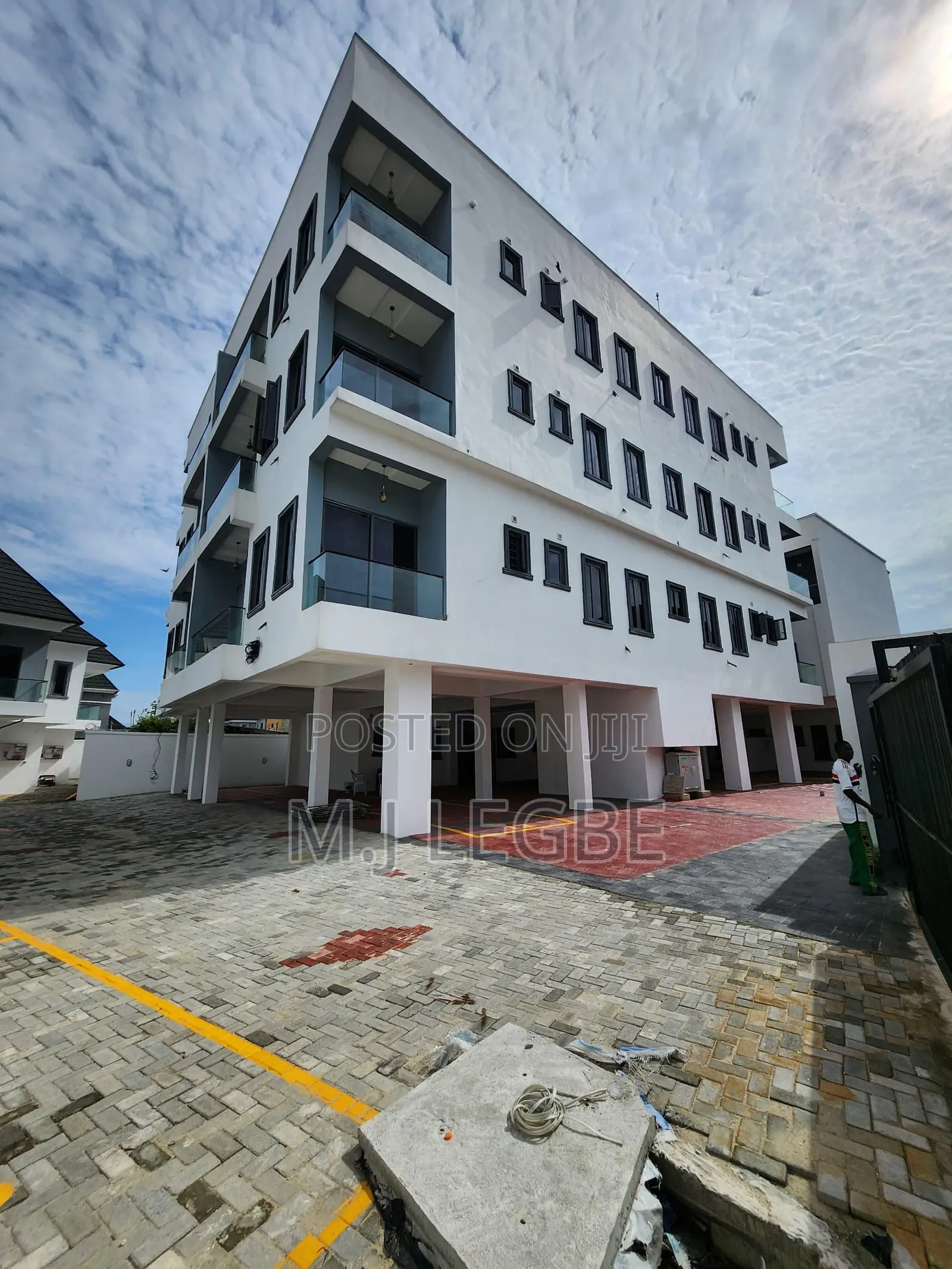 2bdrm Apartment in Ologolo, Lekki for rent in Lekki