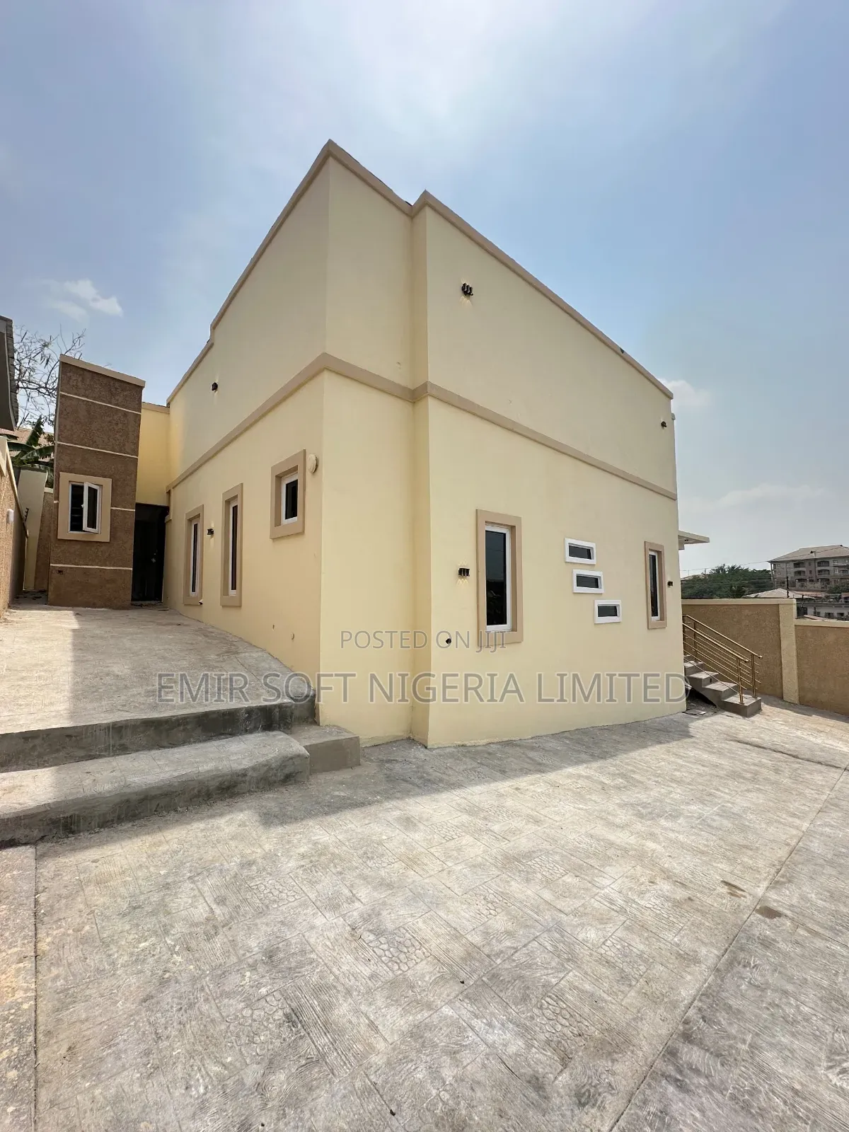 3bdrm Bungalow in Ologuneru for sale in Ologuneru