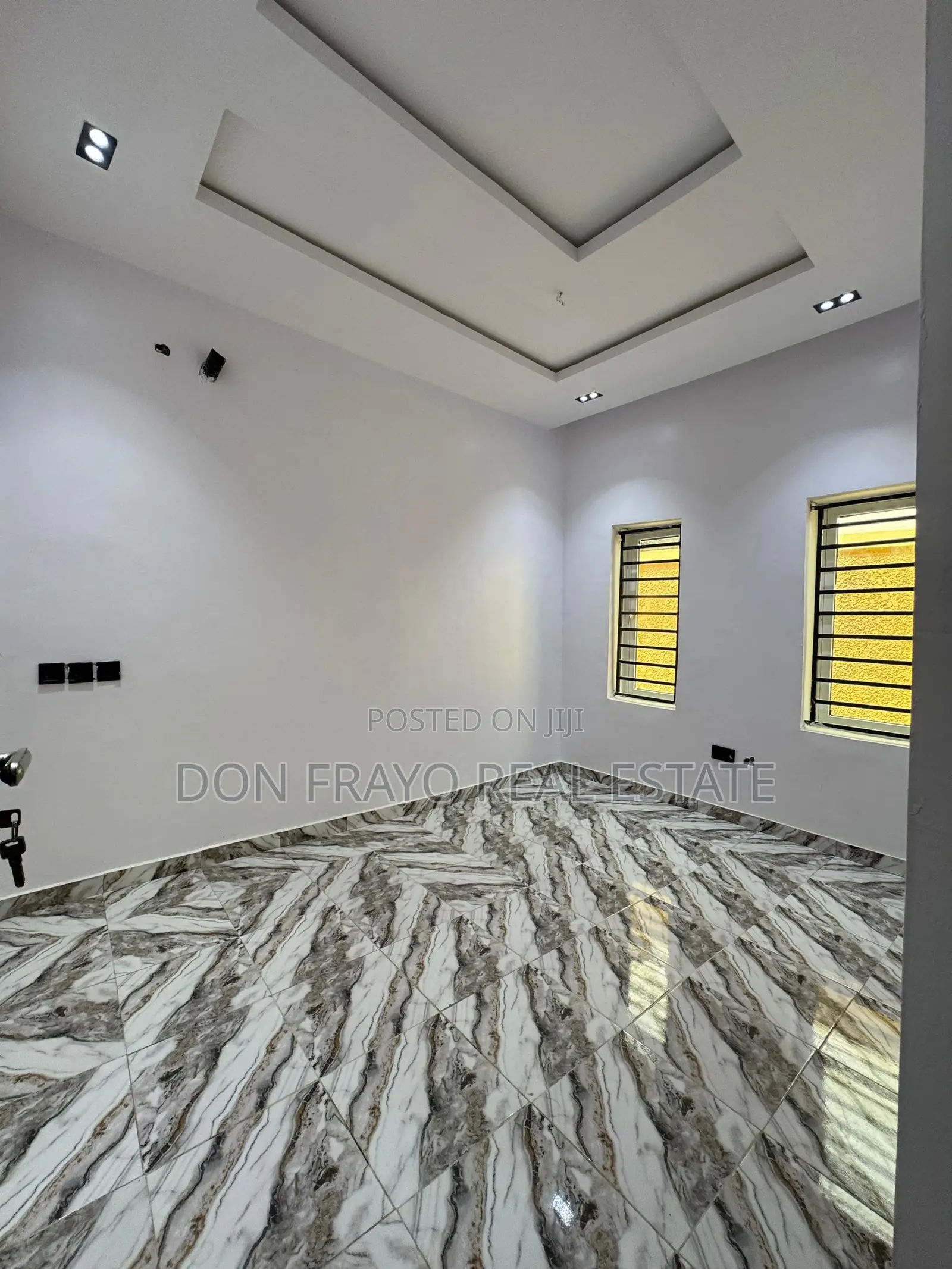 3bdrm Bungalow in Near Eleyele Busstop for sale in Eleyele