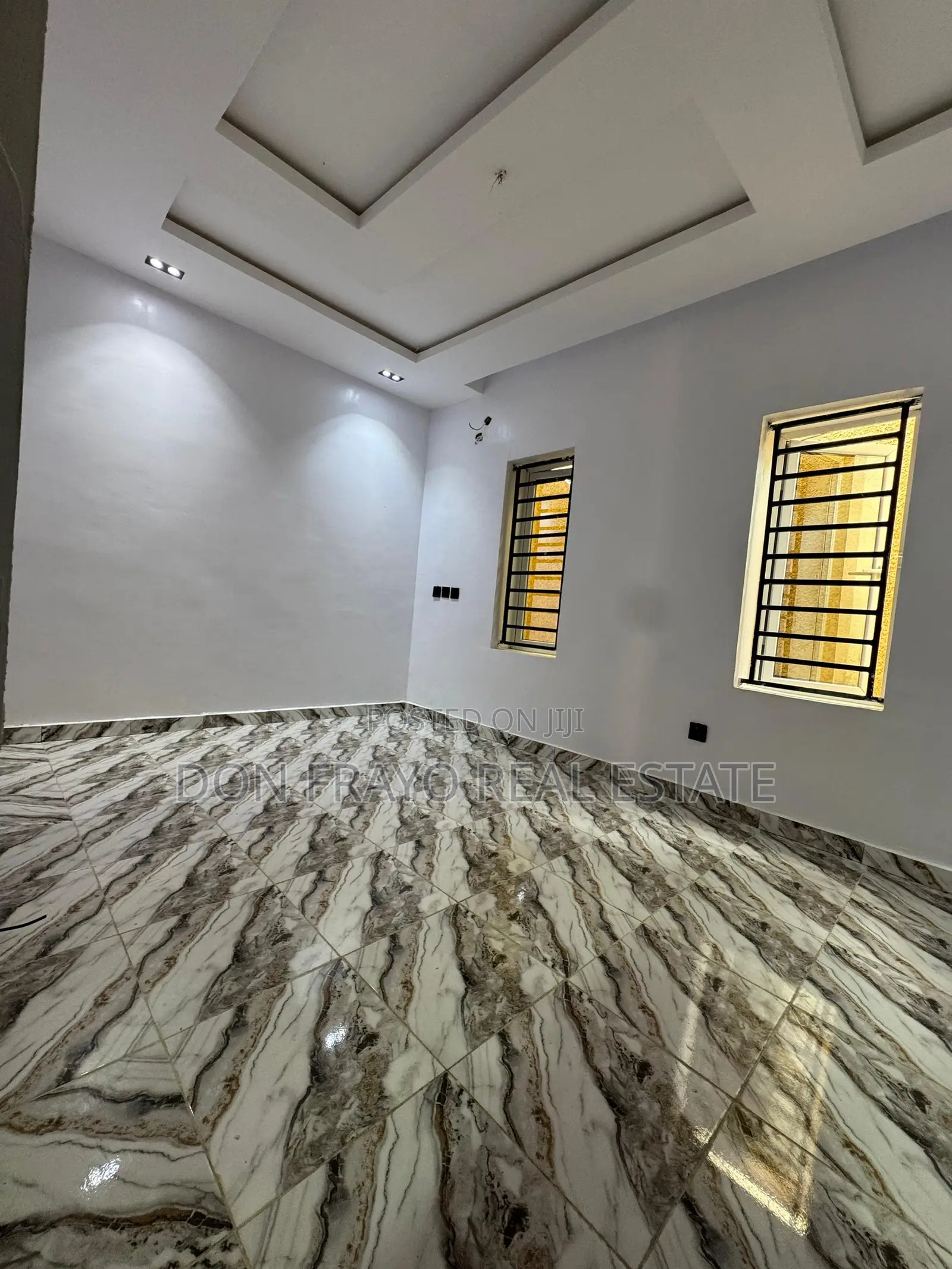 3bdrm Bungalow in Near Eleyele Busstop for sale in Eleyele