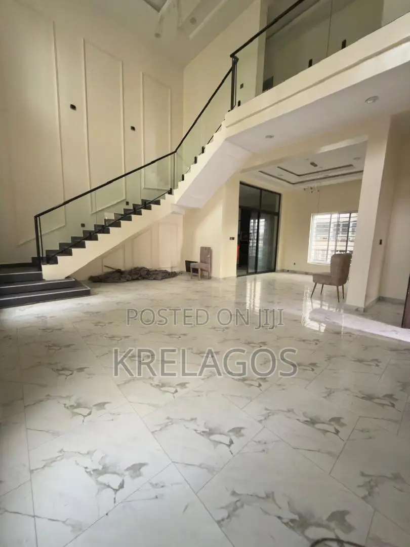 5bdrm Duplex in Ikota for rent in Ikota