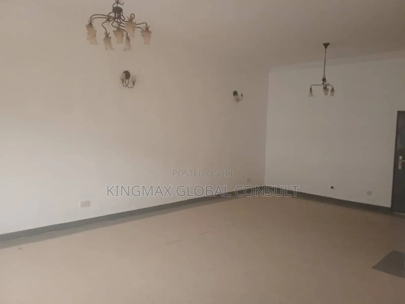 5bdrm Duplex in Prince And Princess, Kaura for sale in Kaura