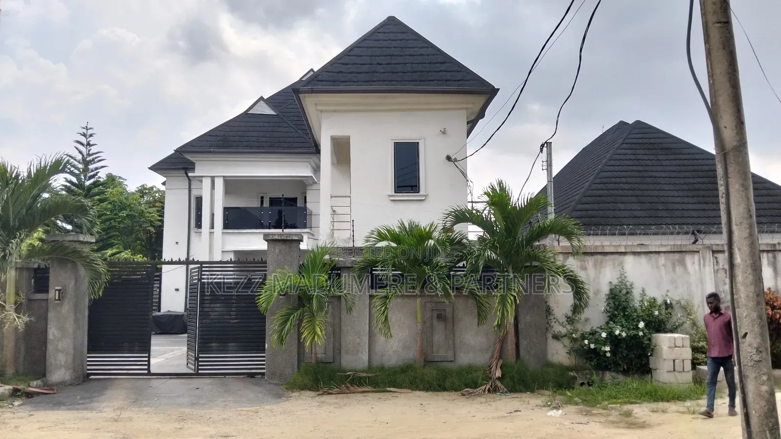 5bdrm Duplex in Majestic Estate ,, New Layout for sale in New Layout
