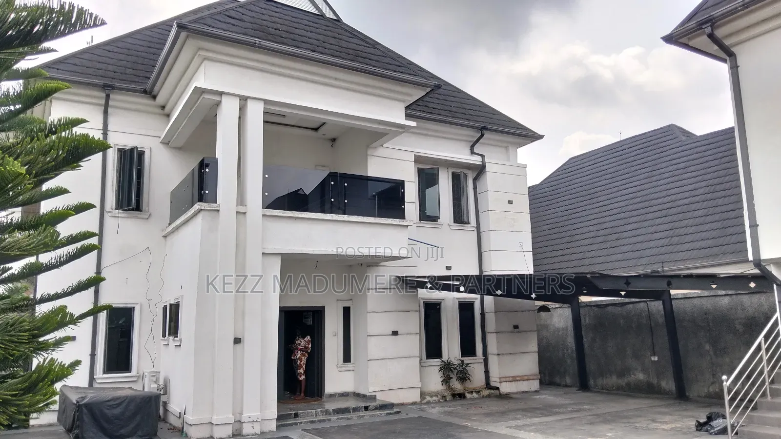 5bdrm Duplex in Majestic Estate ,, New Layout for sale in New Layout
