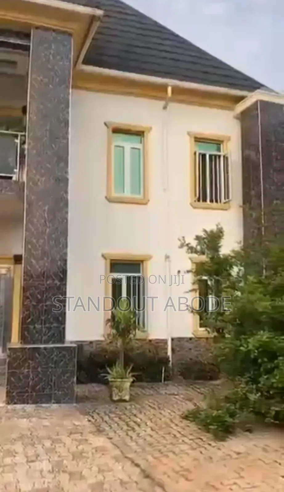 6bdrm Duplex in In Q Secure And, Idimu for sale in Idimu