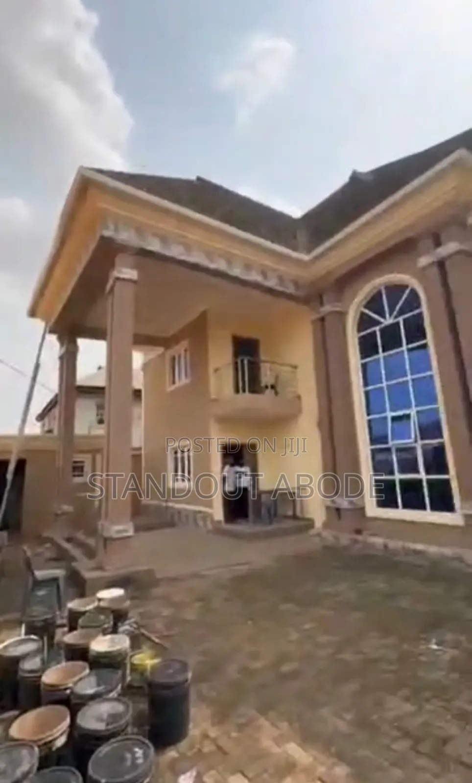 5bdrm Duplex in Inside Mercyland for sale in Baruwa