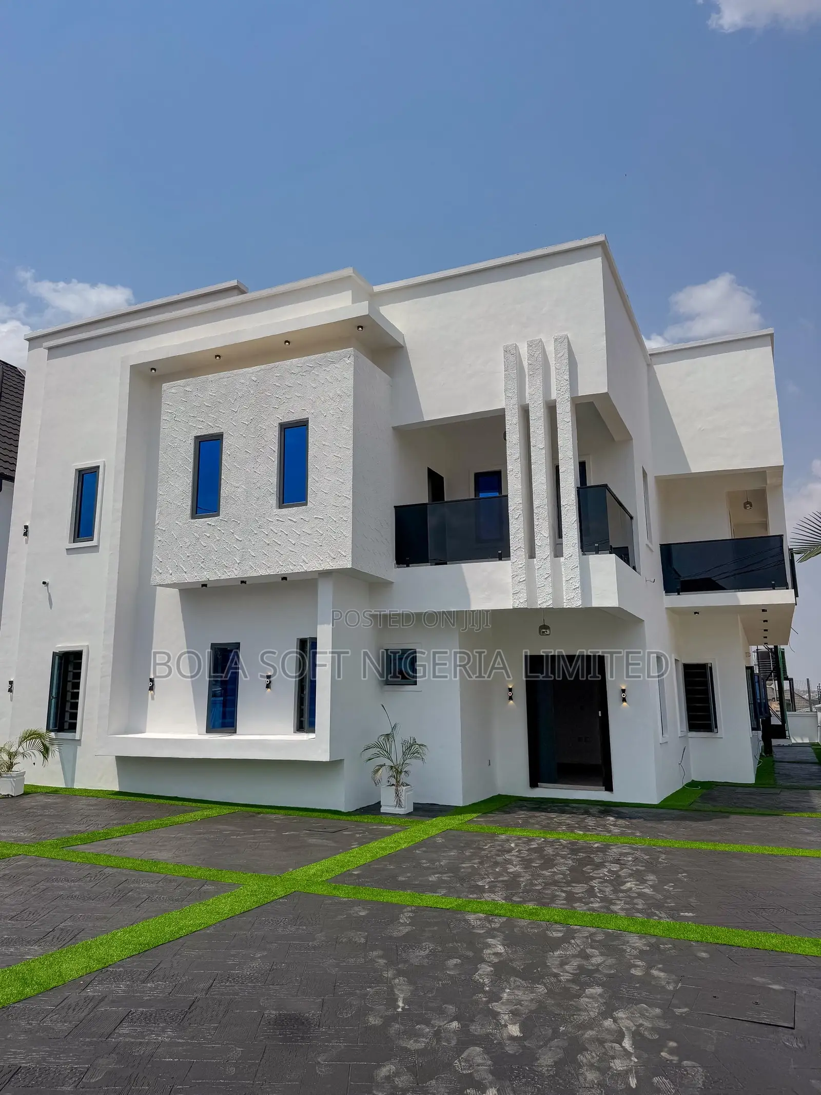 4bdrm Duplex in Olapade Agoro  for sale in Oluyole