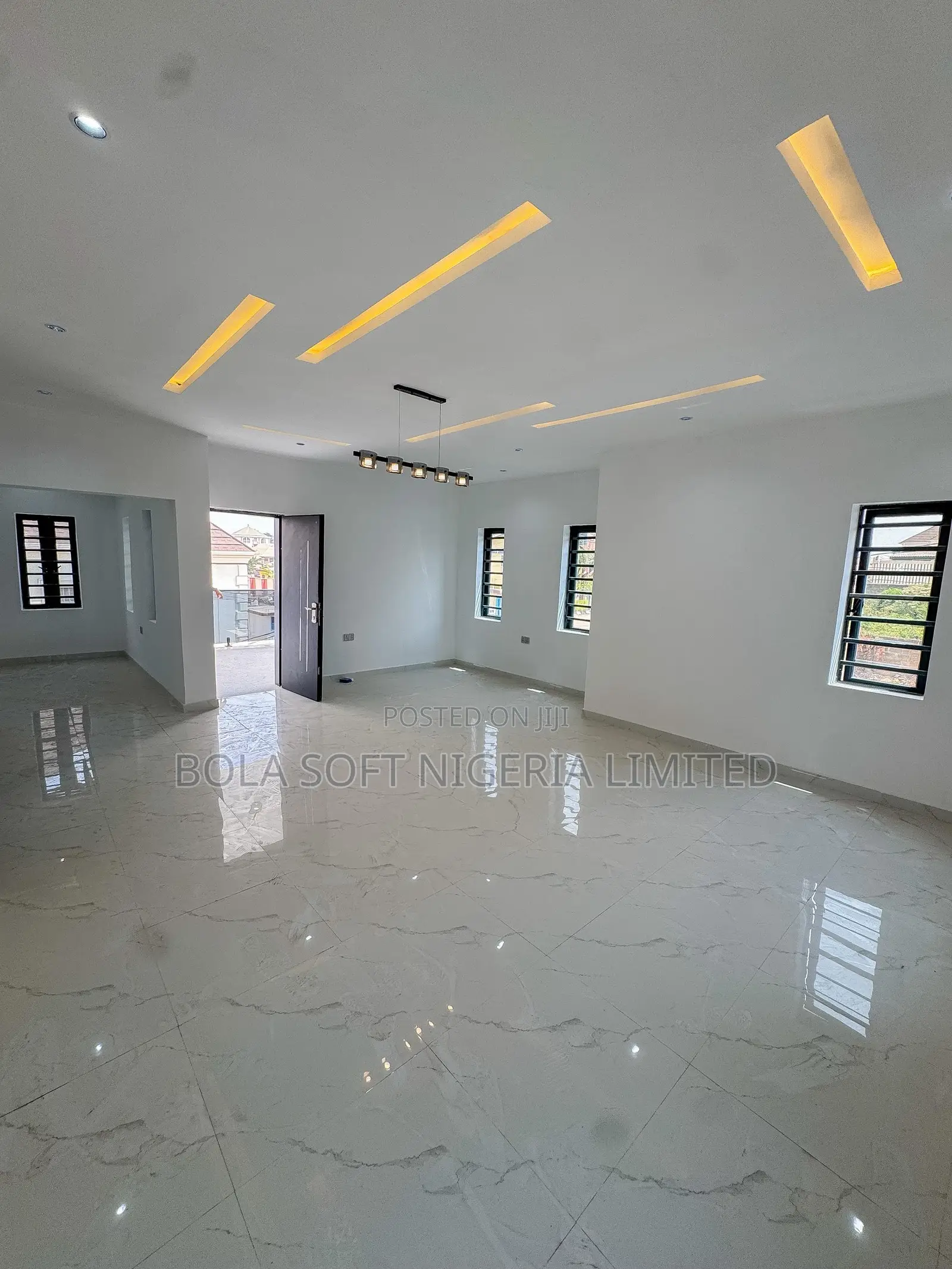 4bdrm Duplex in Olapade Agoro  for sale in Oluyole