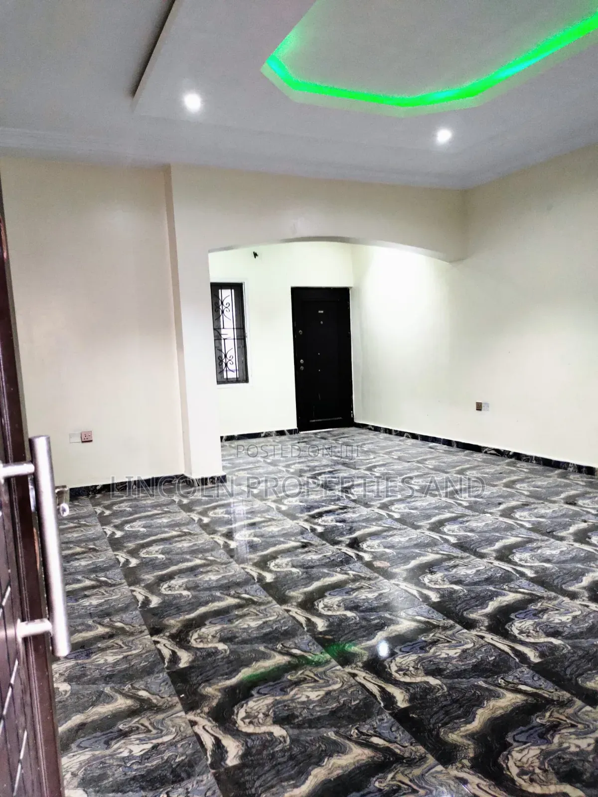 3bdrm Apartment in Akpasima Secured +, Uyo for rent in Uyo
