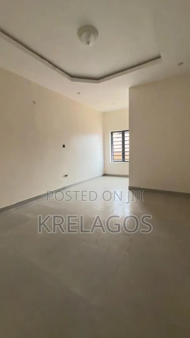 4bdrm Duplex in Ikate for sale in Ikate