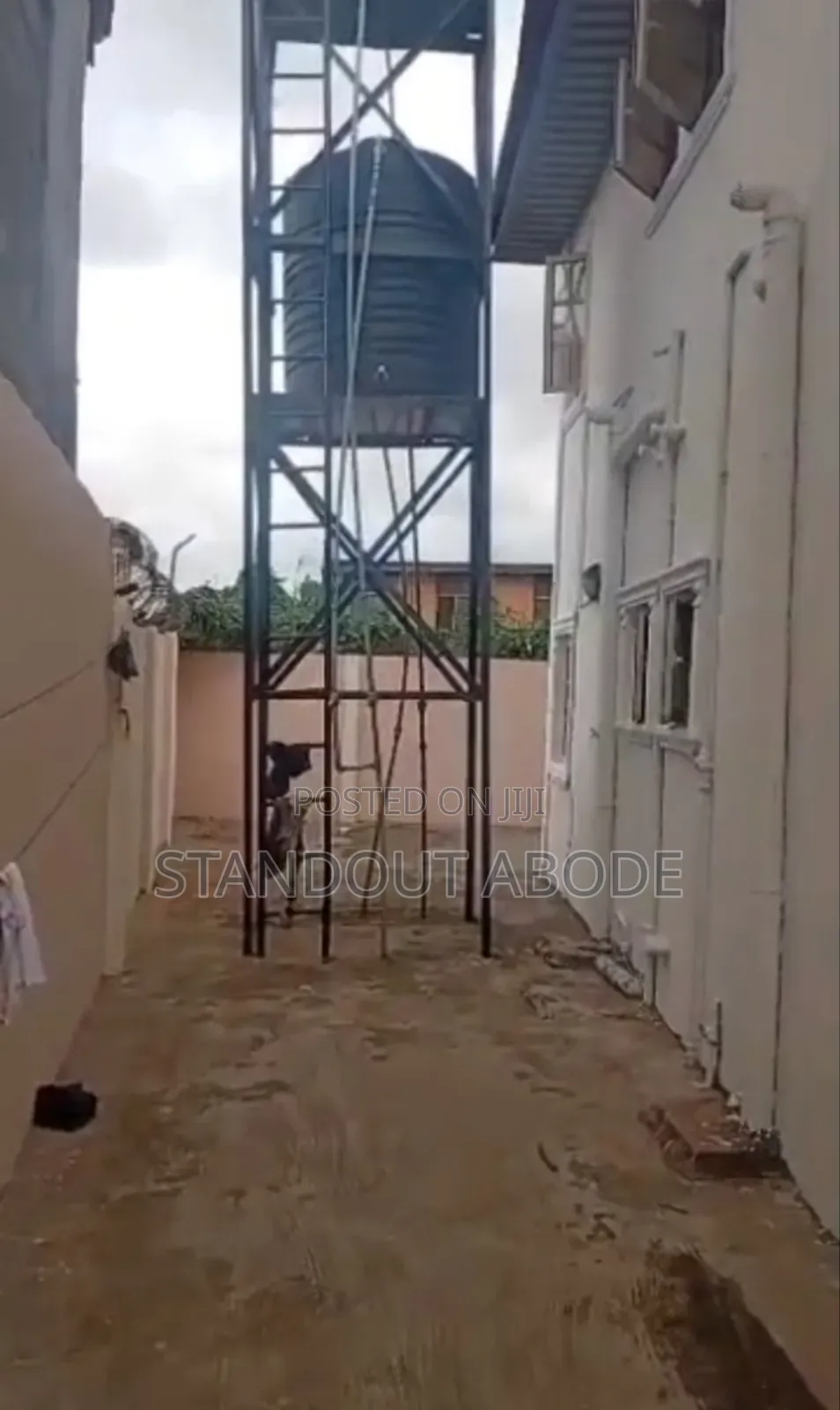 3bdrm Block of Flats in Good Location, Isheri / Egbe Idimu for sale in Isheri / Egbe Idimu