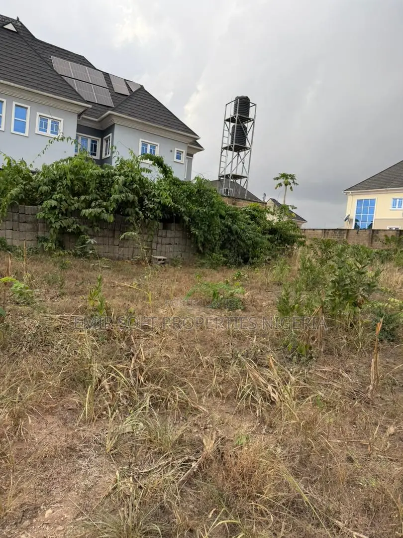 Prime Residential Land for Sale in Ibadan in Akala Express