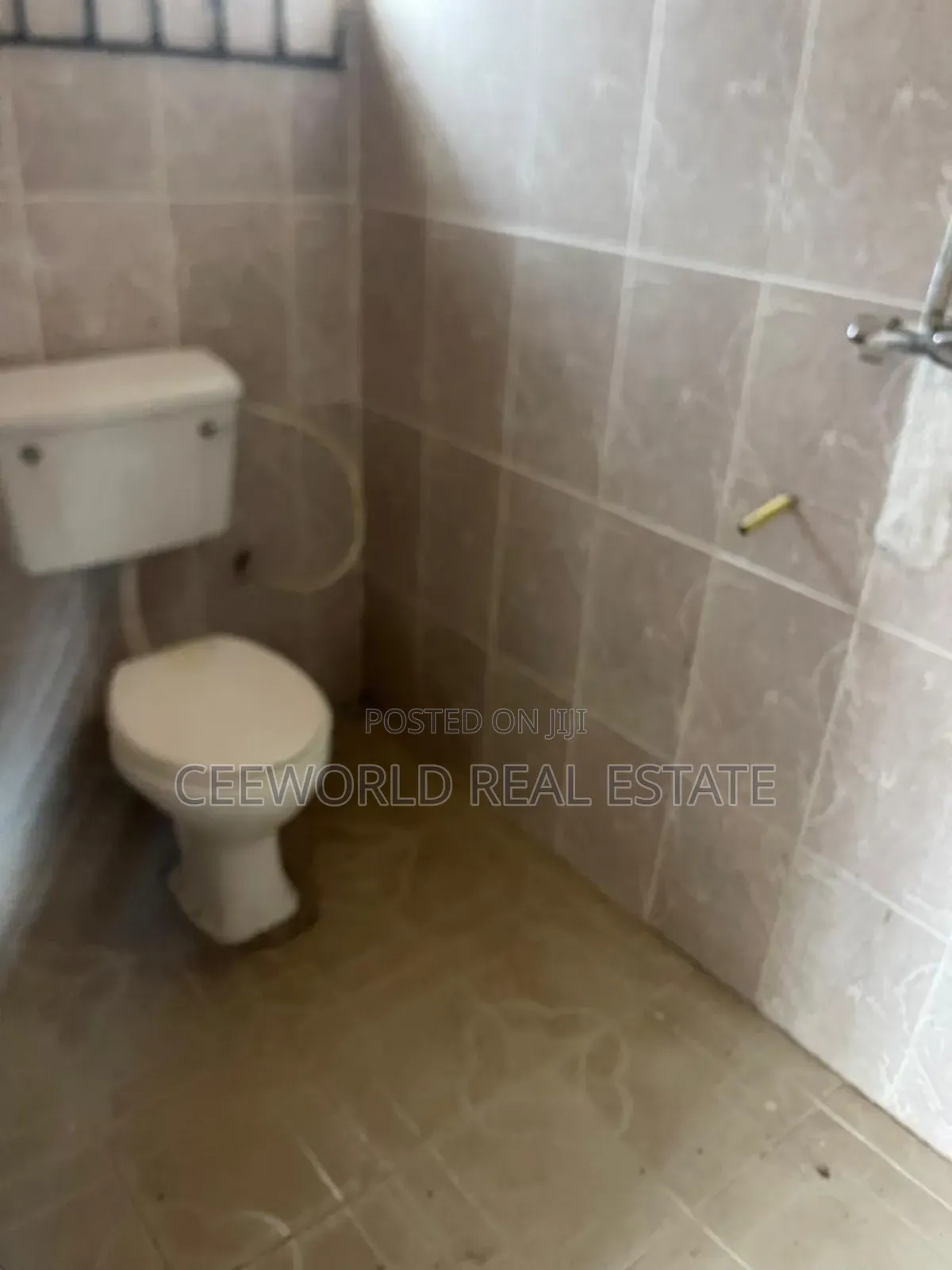 3bdrm Apartment in Festac Estate, Akobo for rent in Akobo