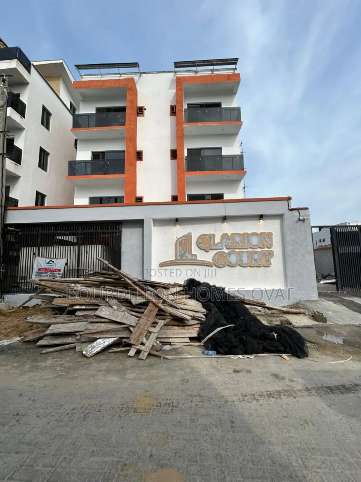 3bdrm Apartment in Ologolo Lekki Lagos for rent in Ologolo