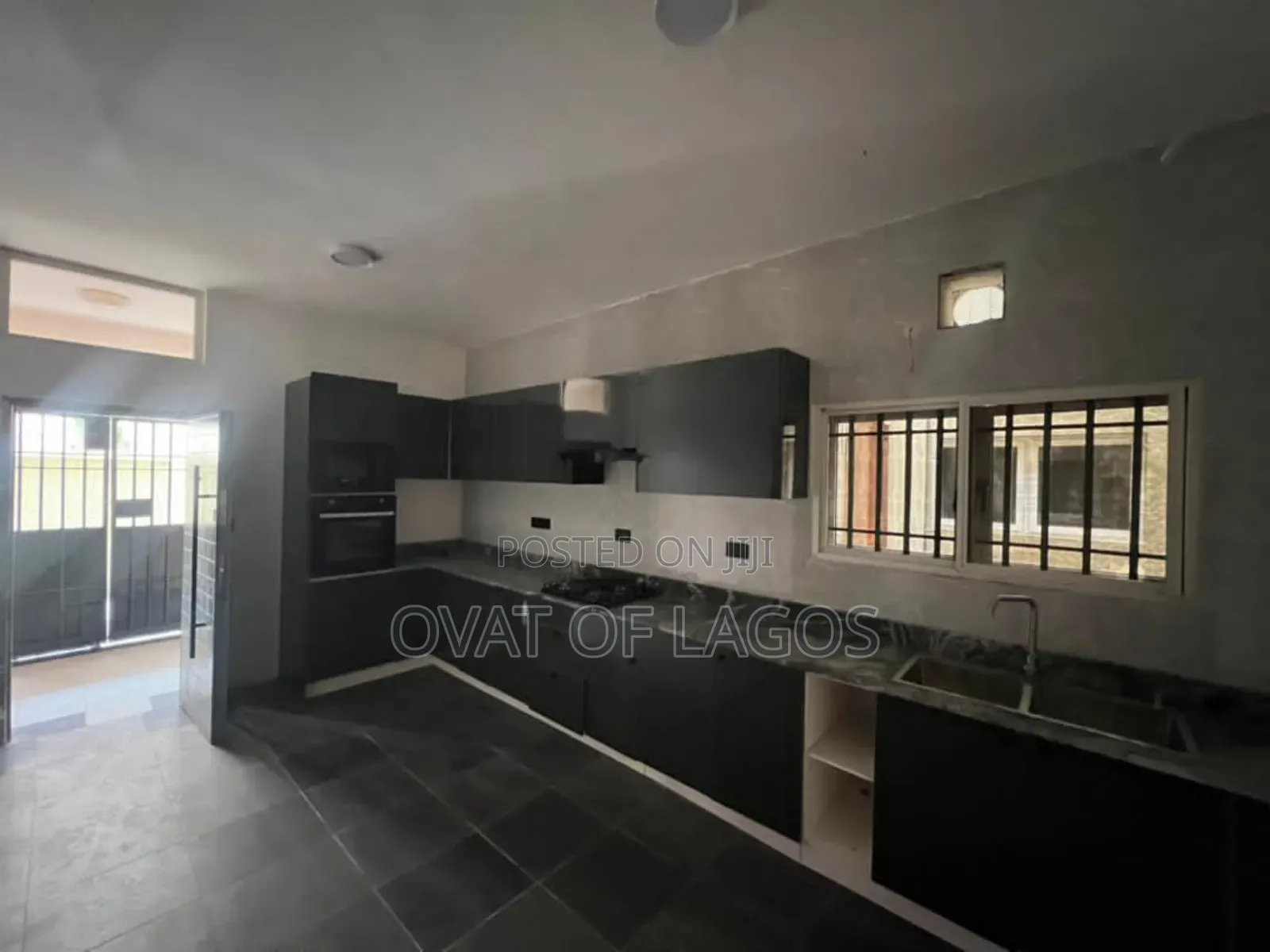 3bdrm Apartment in Lekki Phase 1 for rent in Lekki Phase 1