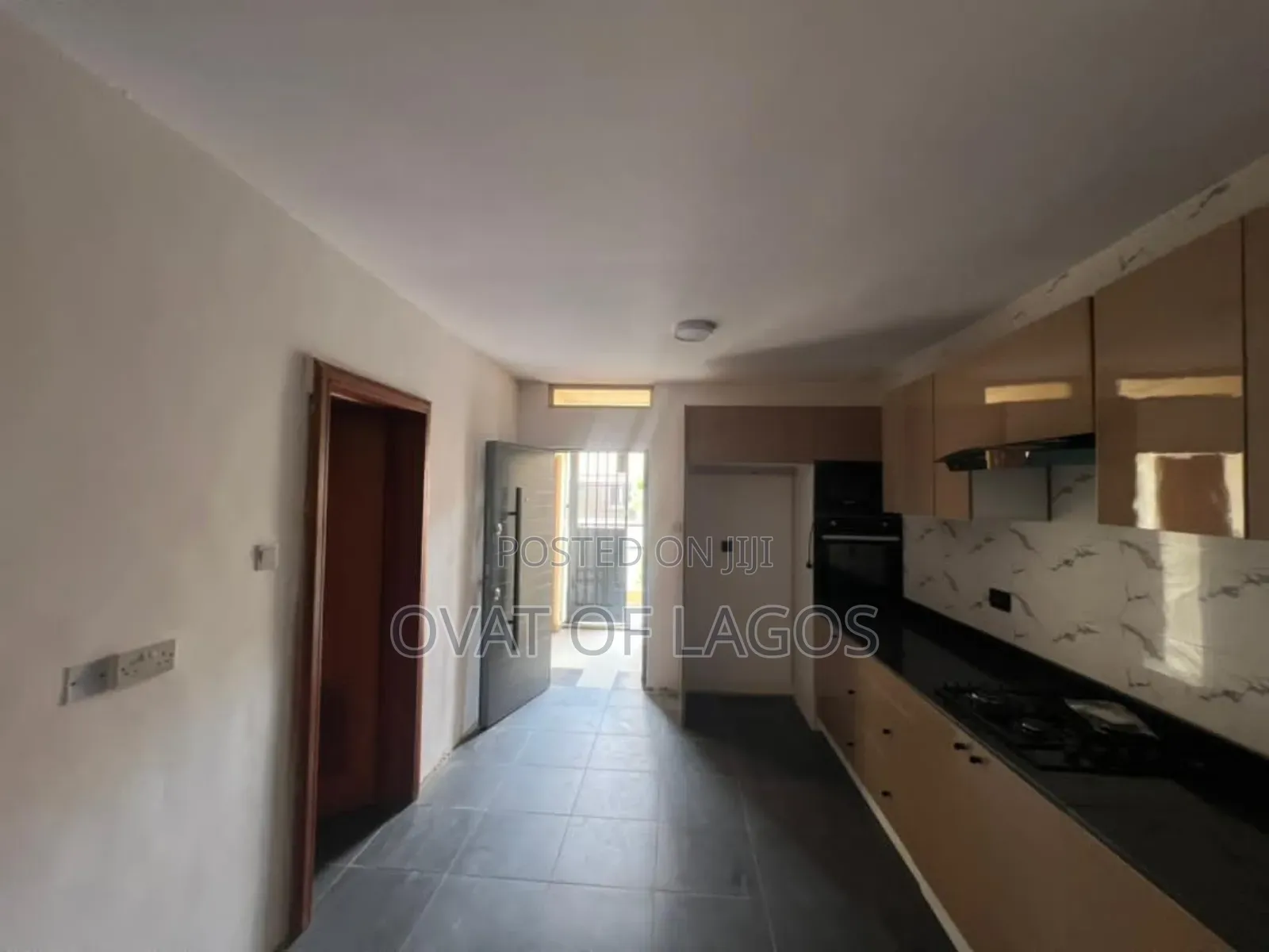 3bdrm Maisonette in Lekki Phase 1 for rent in Lekki Phase 1